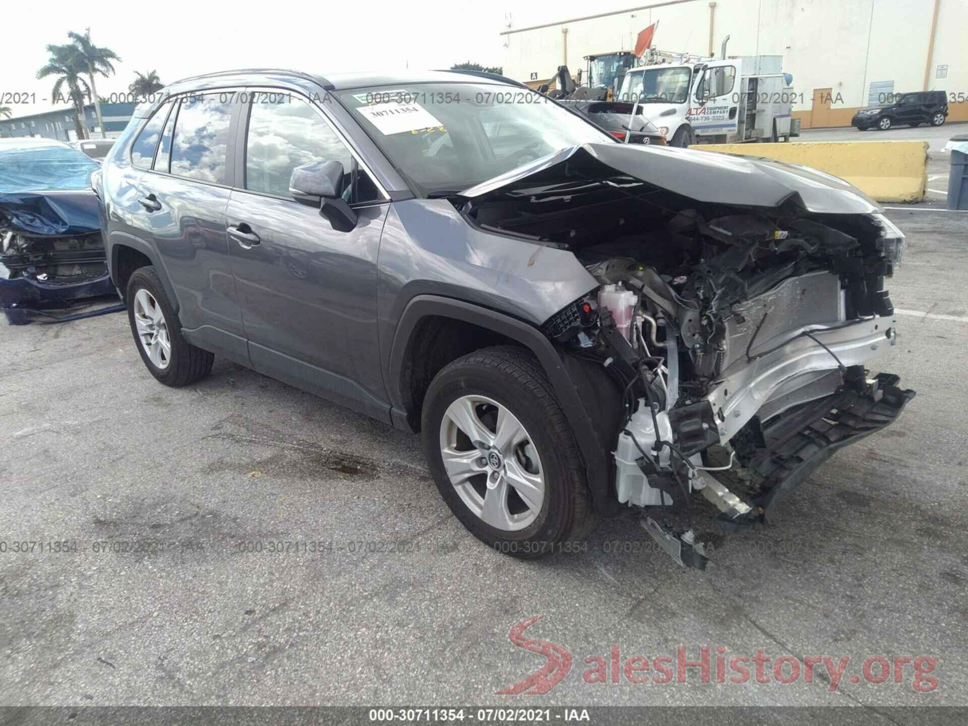 2T3W1RFV8MC096736 2021 TOYOTA RAV4