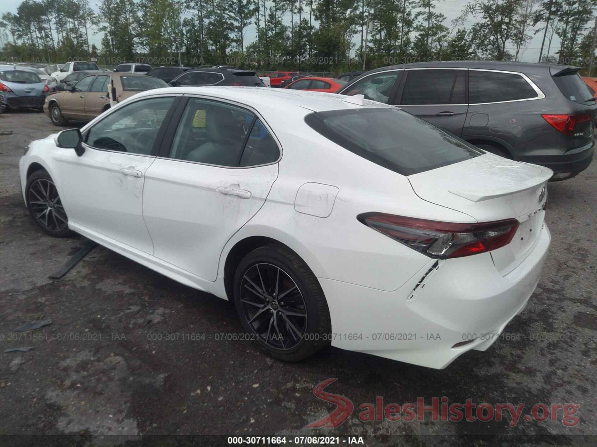 4T1G11AKXMU407593 2021 TOYOTA CAMRY