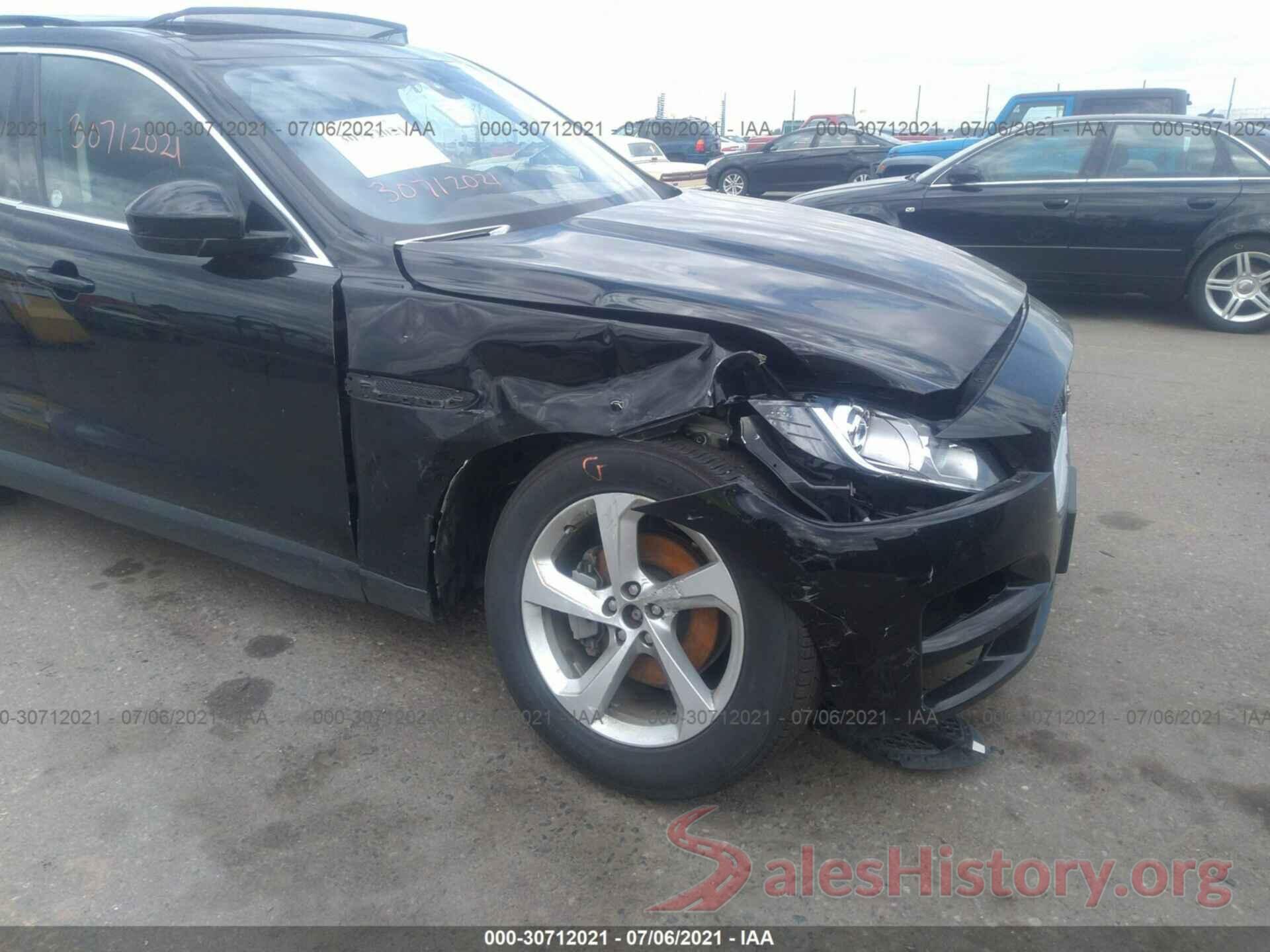 SADCJ2FX2LA643253 2020 JAGUAR F-PACE