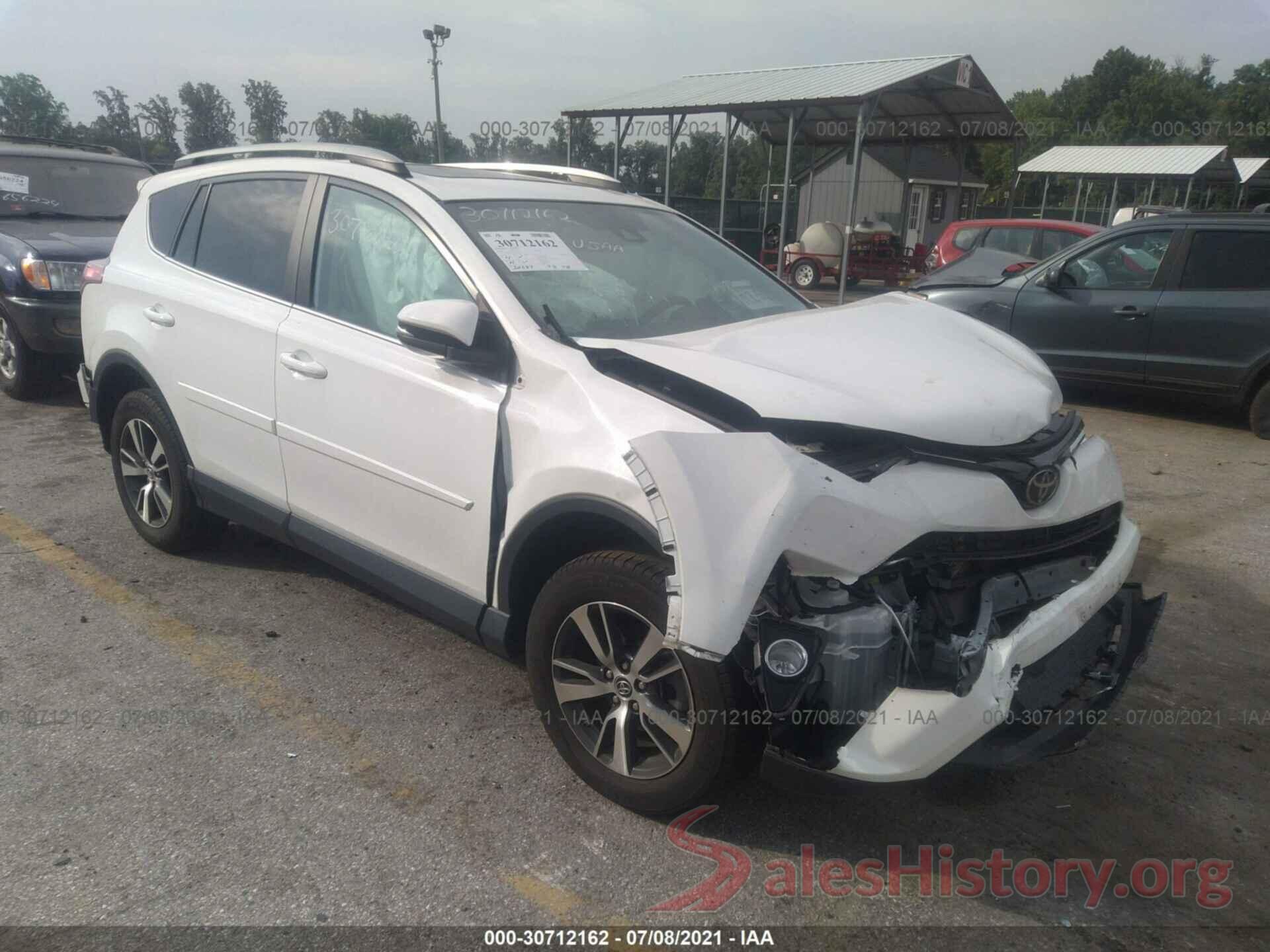 2T3RFREV6JW835872 2018 TOYOTA RAV4