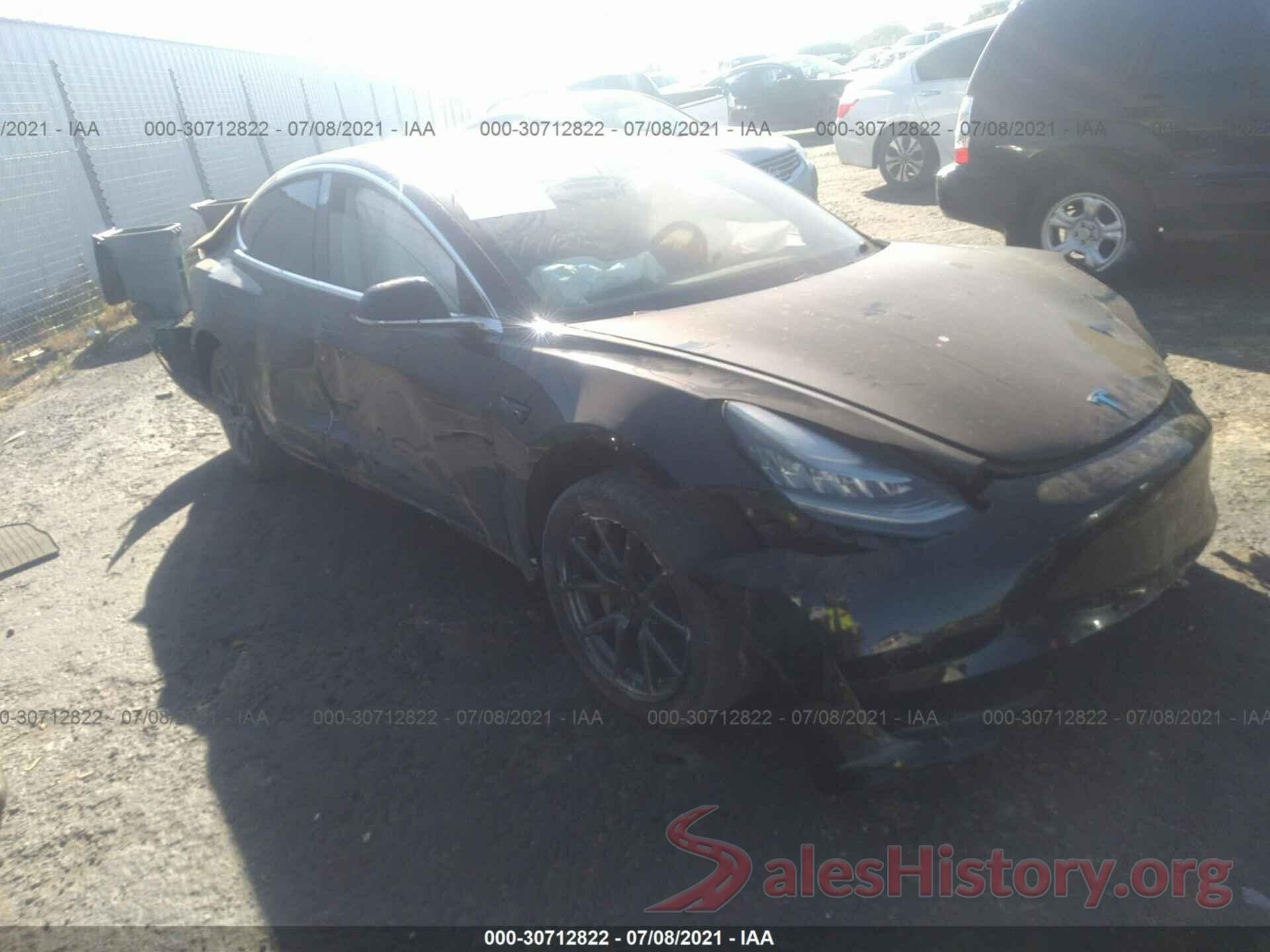 5YJ3E1EA5KF323888 2019 TESLA MODEL 3