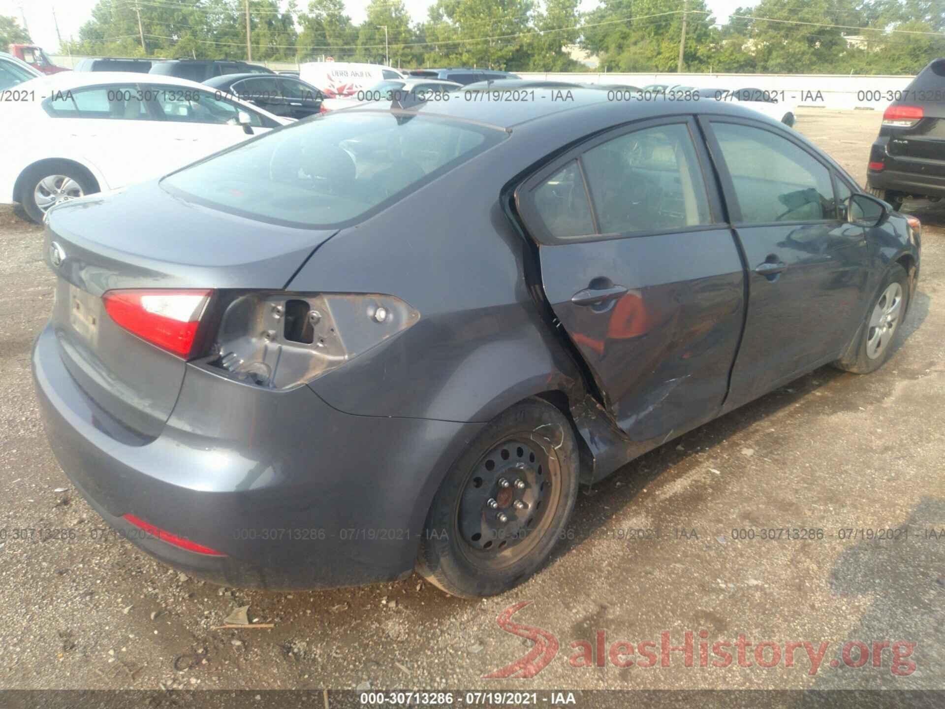 KNAFK4A67G5567072 2016 KIA FORTE