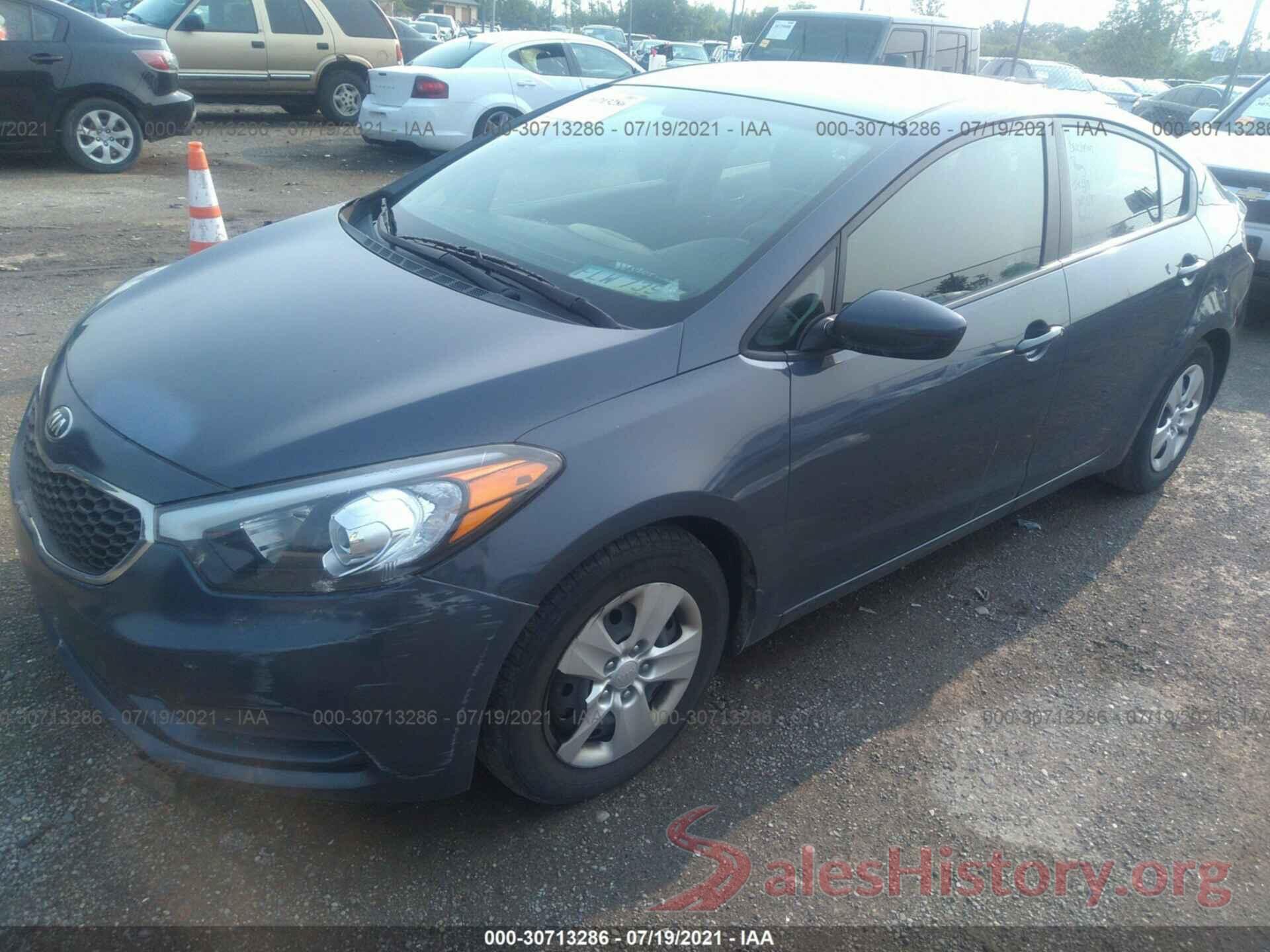 KNAFK4A67G5567072 2016 KIA FORTE