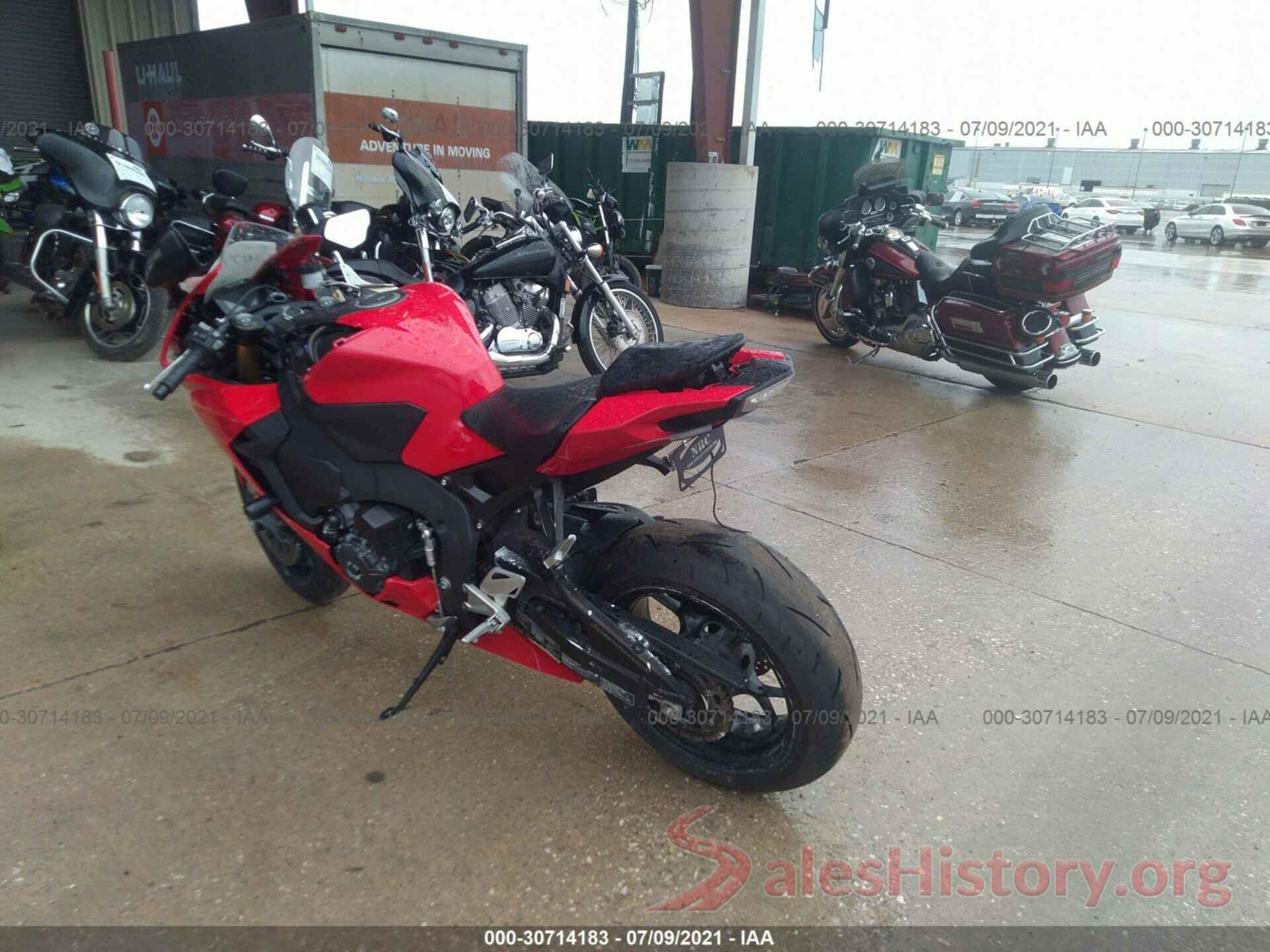 JH2SC7753JK100004 2018 HONDA CBR1000