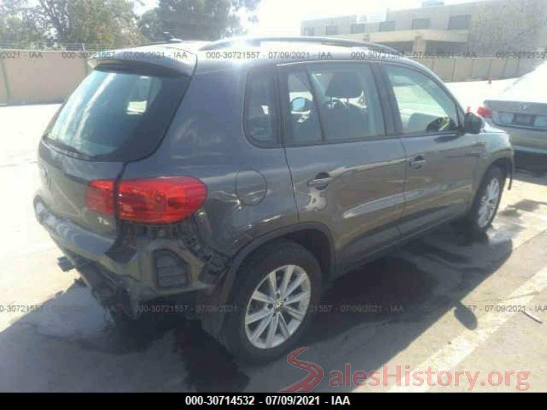 WVGAV7AX6HK048348 2017 VOLKSWAGEN TIGUAN