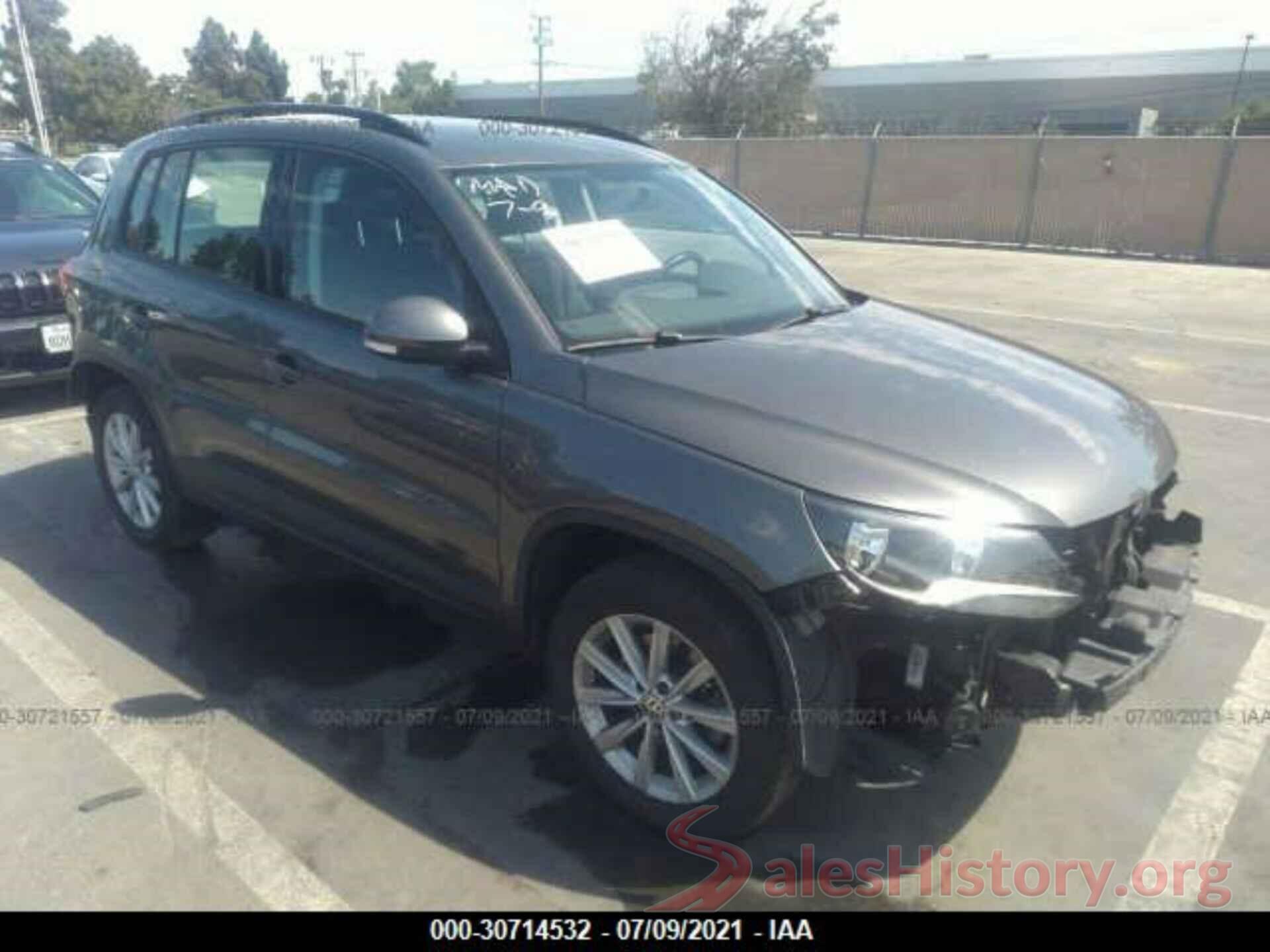 WVGAV7AX6HK048348 2017 VOLKSWAGEN TIGUAN