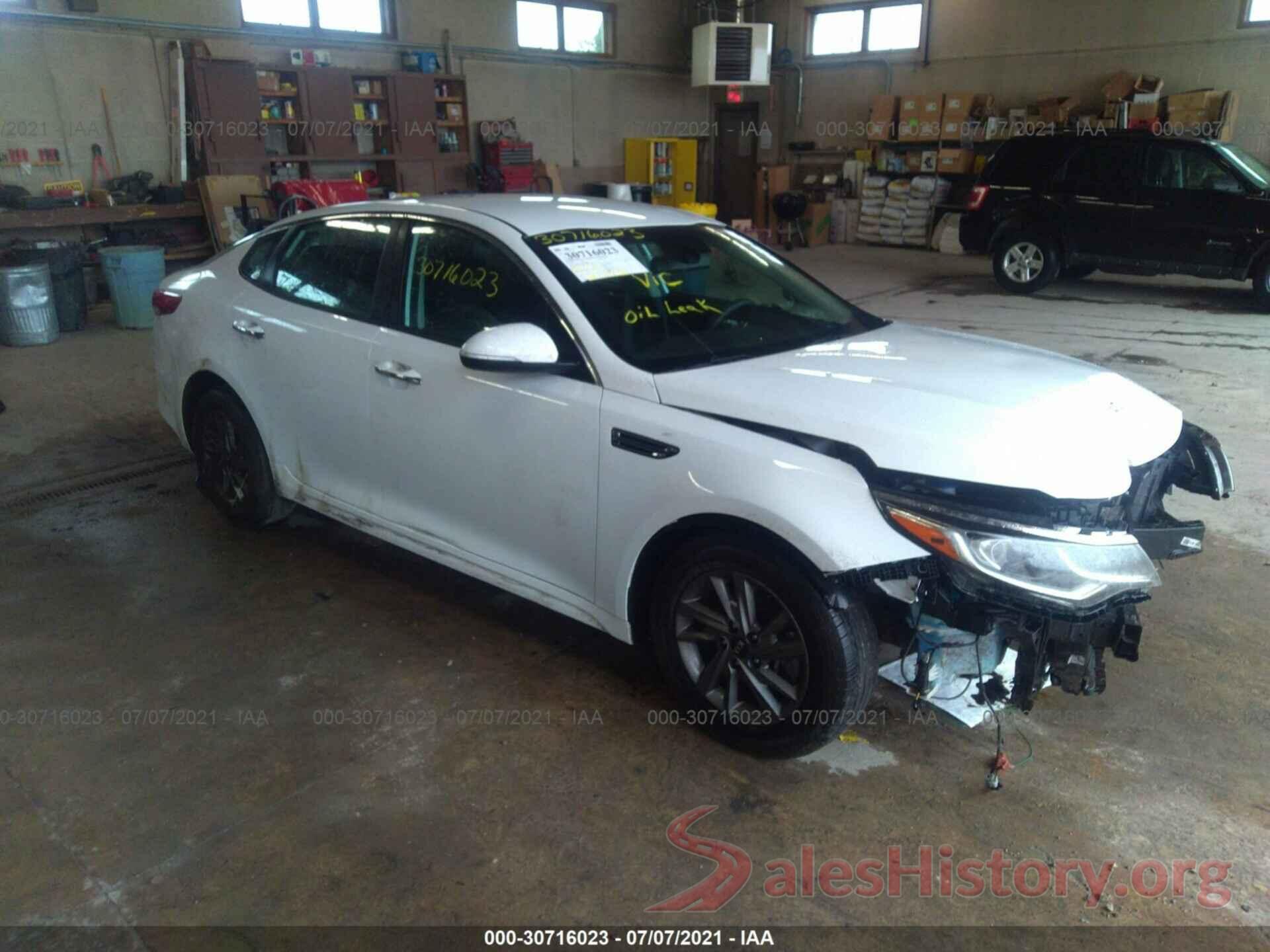 5XXGT4L38LG428484 2020 KIA OPTIMA