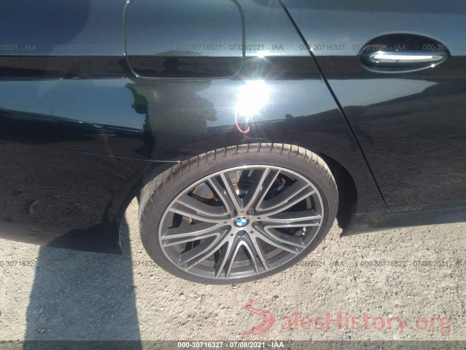 WBAJB9C52JG464052 2018 BMW 5 SERIES