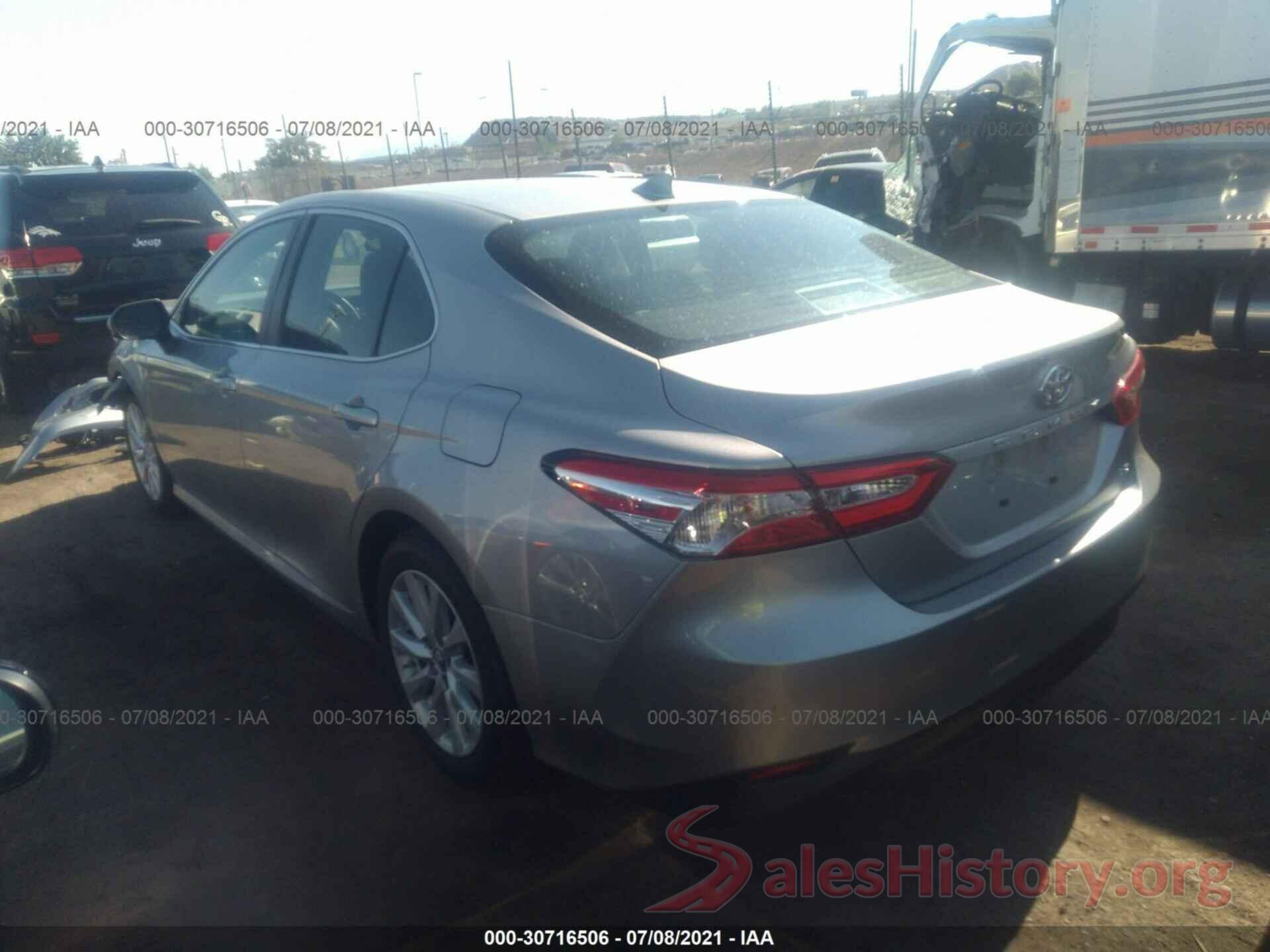 4T1B11HK7KU240493 2019 TOYOTA CAMRY