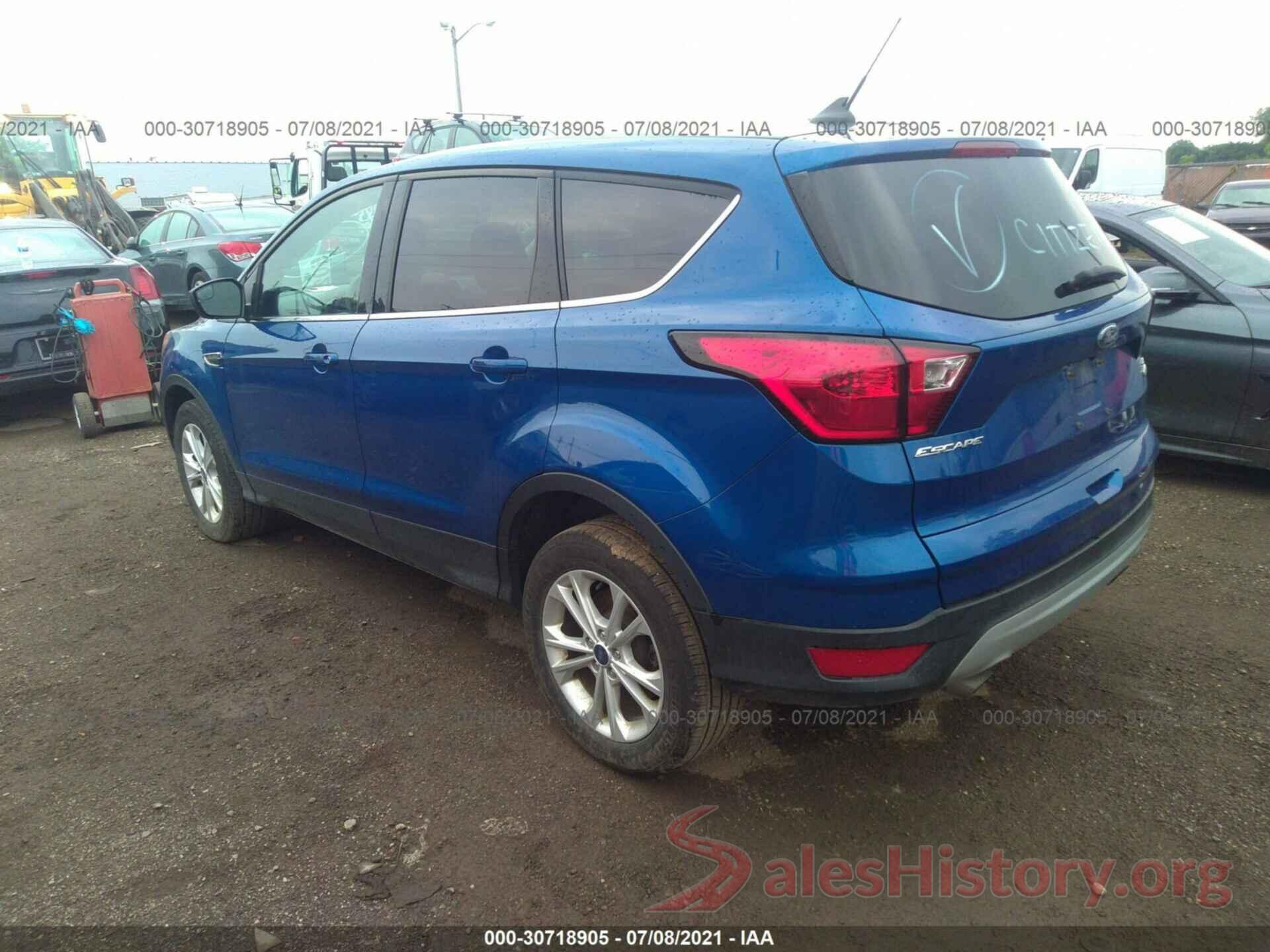 1FMCU9GD1KUC00732 2019 FORD ESCAPE