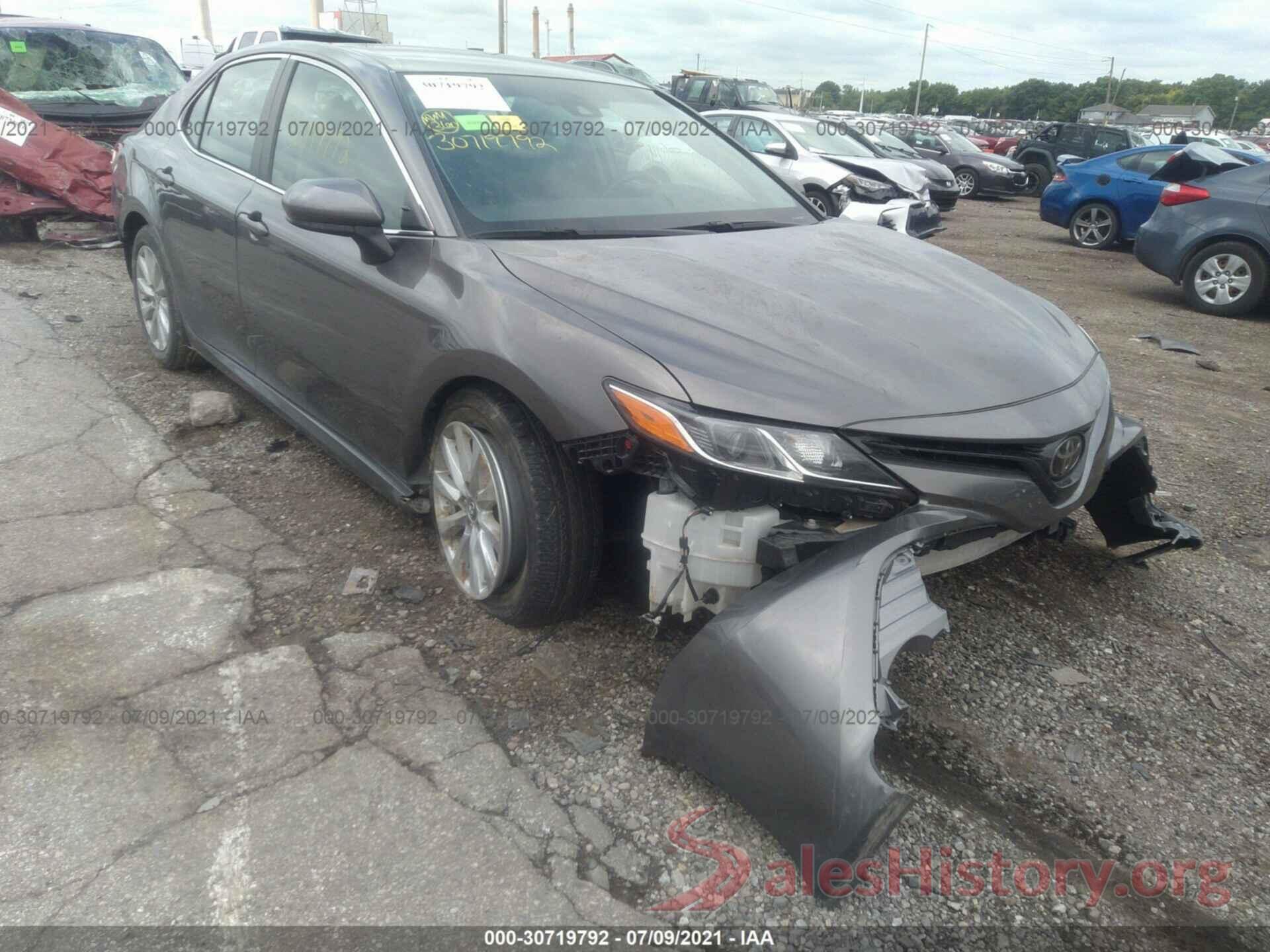 4T1B11HK9JU542897 2018 TOYOTA CAMRY