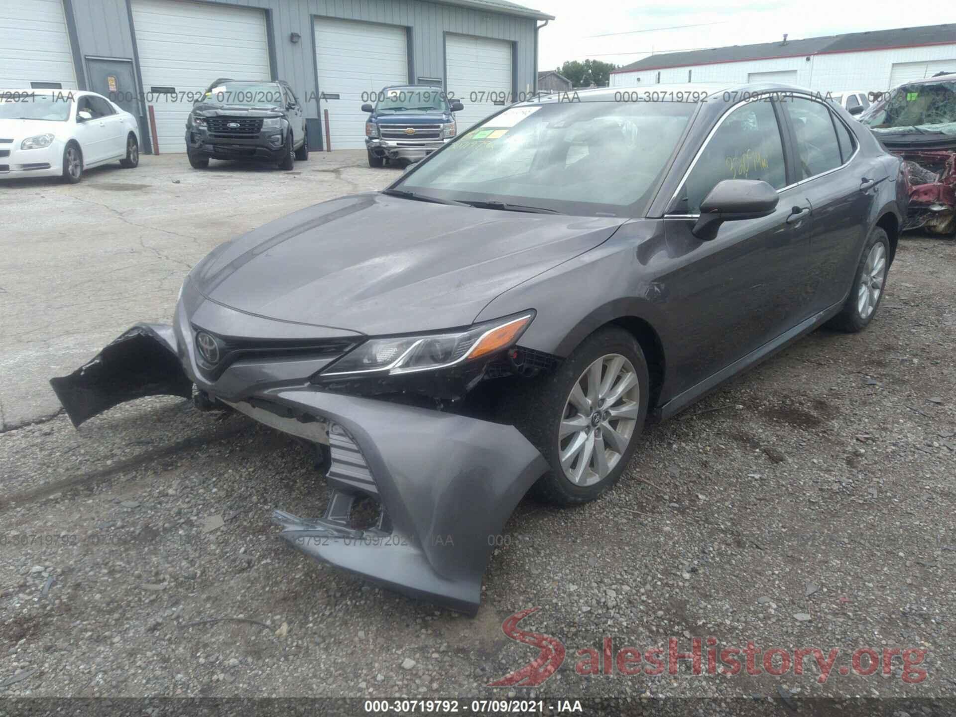 4T1B11HK9JU542897 2018 TOYOTA CAMRY