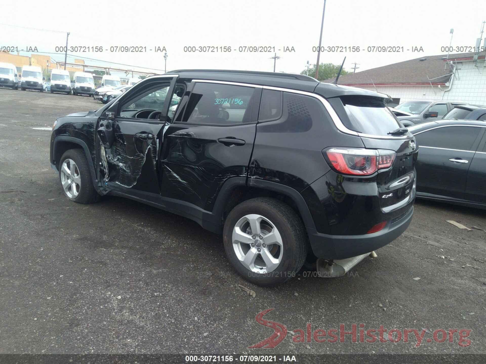 3C4NJDBBXJT207637 2018 JEEP COMPASS