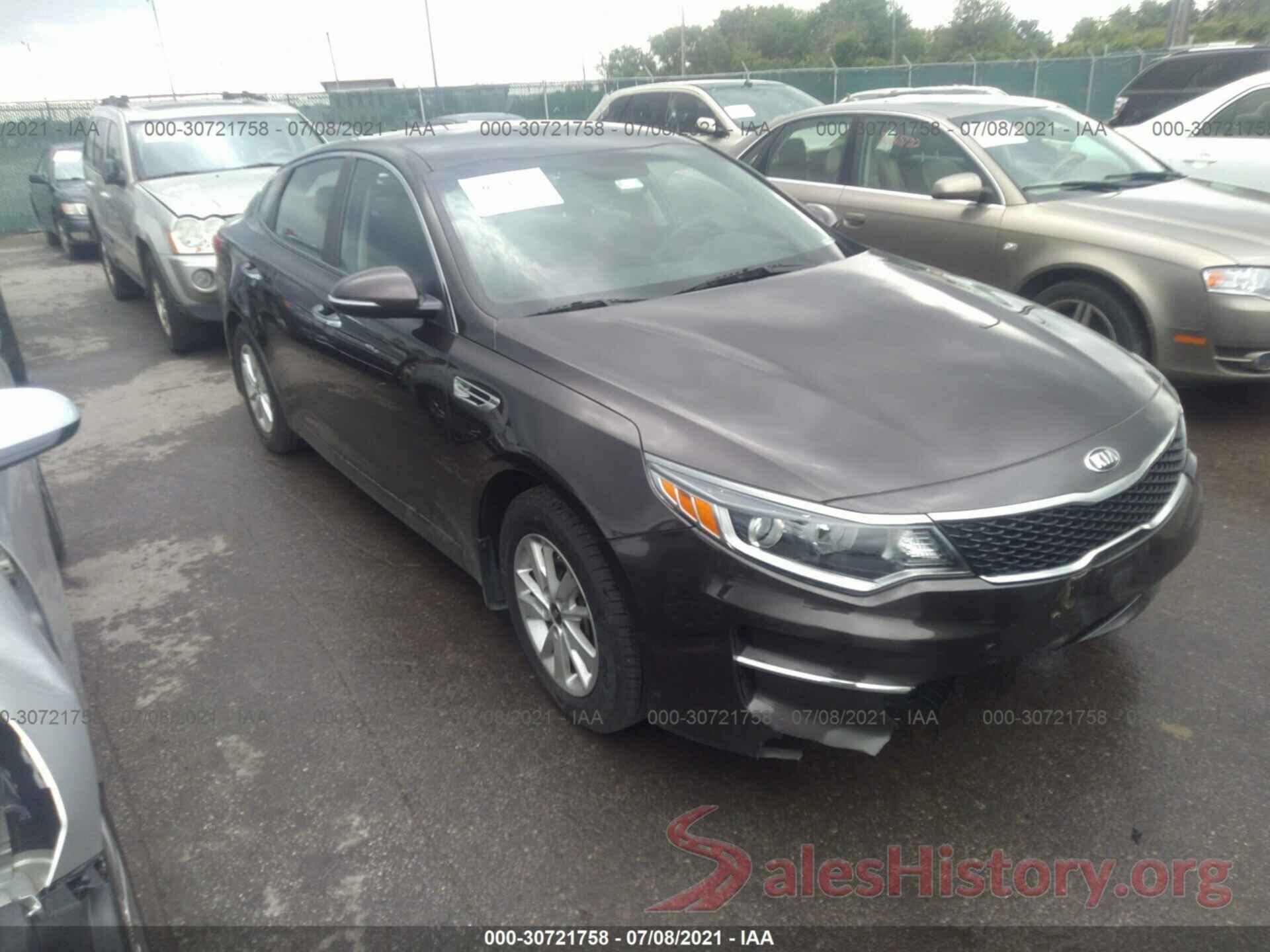 KNAGT4L37J5237248 2018 KIA OPTIMA