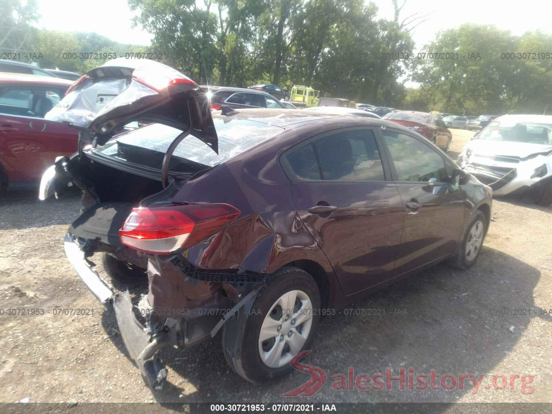 3KPFK4A7XJE185593 2018 KIA FORTE