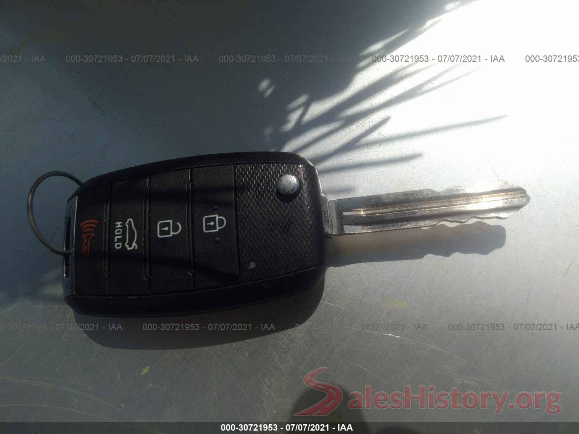 3KPFK4A7XJE185593 2018 KIA FORTE