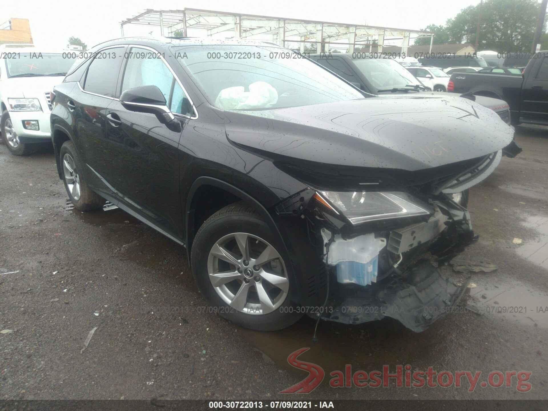 2T2BZMCA8JC138110 2018 LEXUS RX