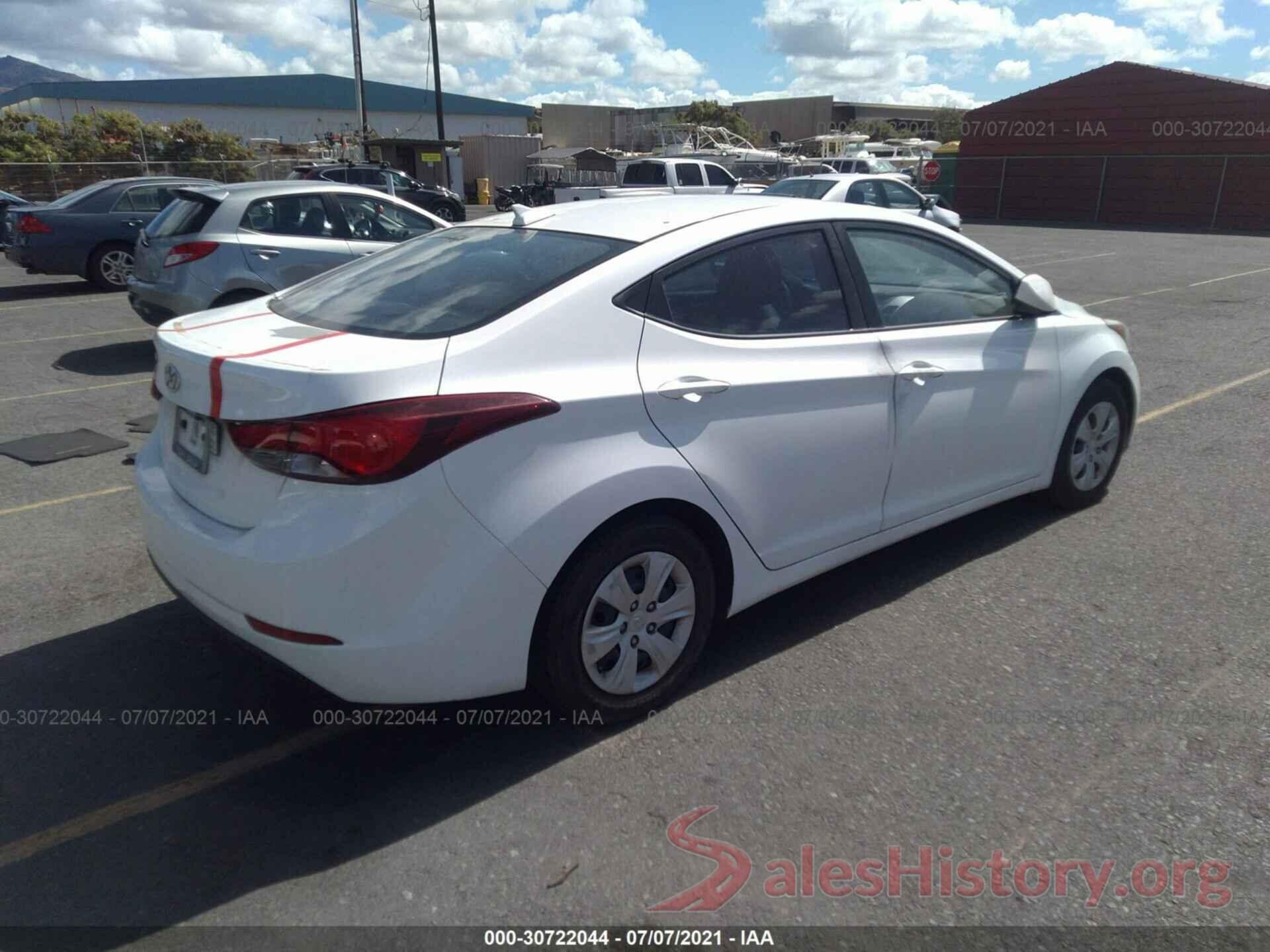 5NPDH4AE2GH779054 2016 HYUNDAI ELANTRA