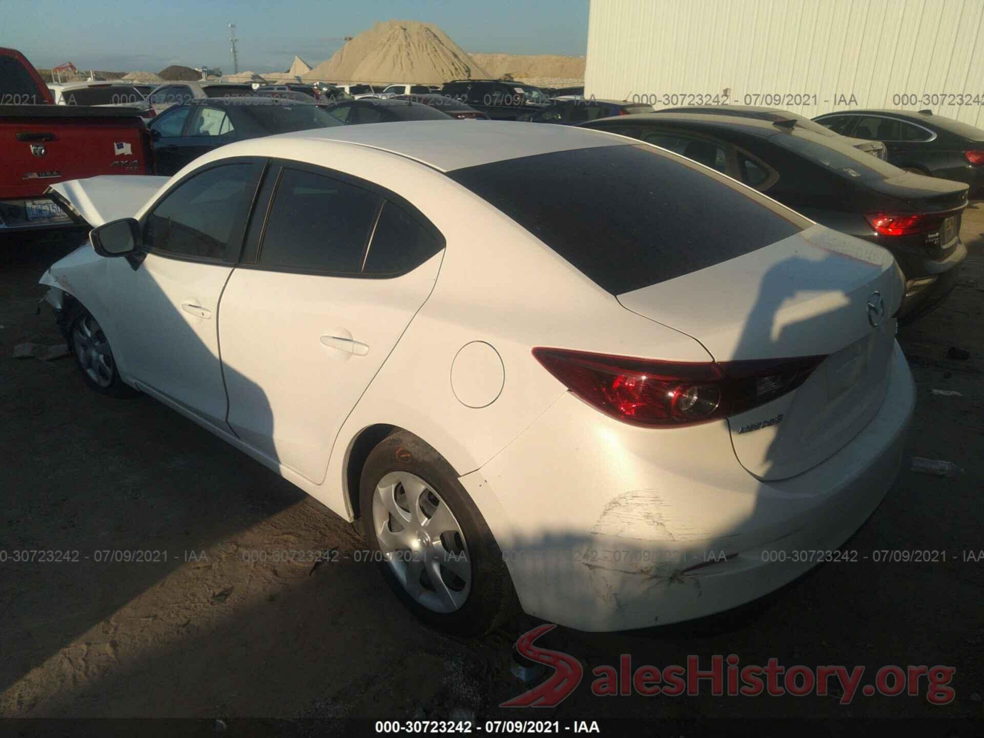 3MZBN1U71JM178535 2018 MAZDA MAZDA3 4-DOOR