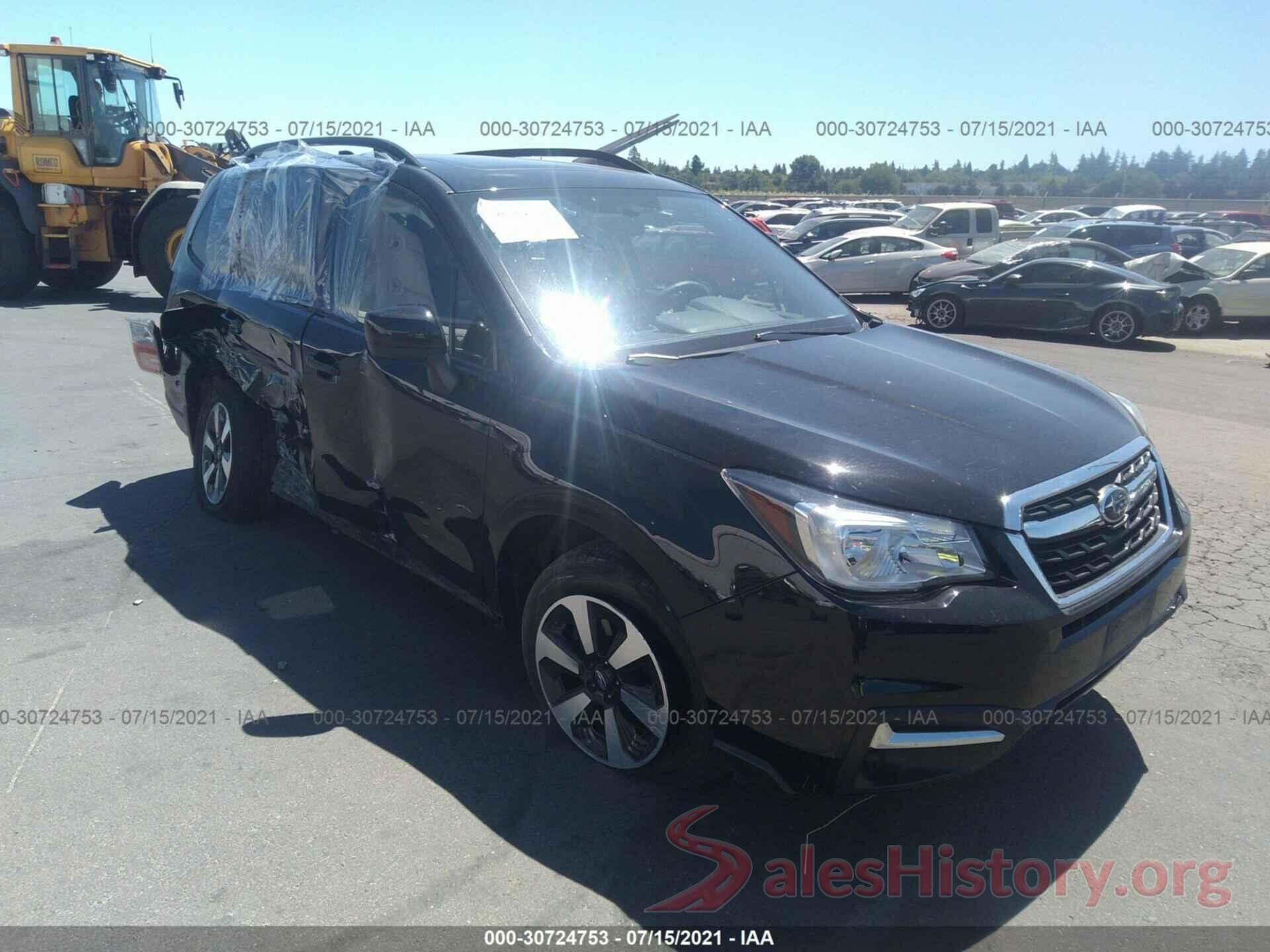 JF2SJAECXJH515560 2018 SUBARU FORESTER