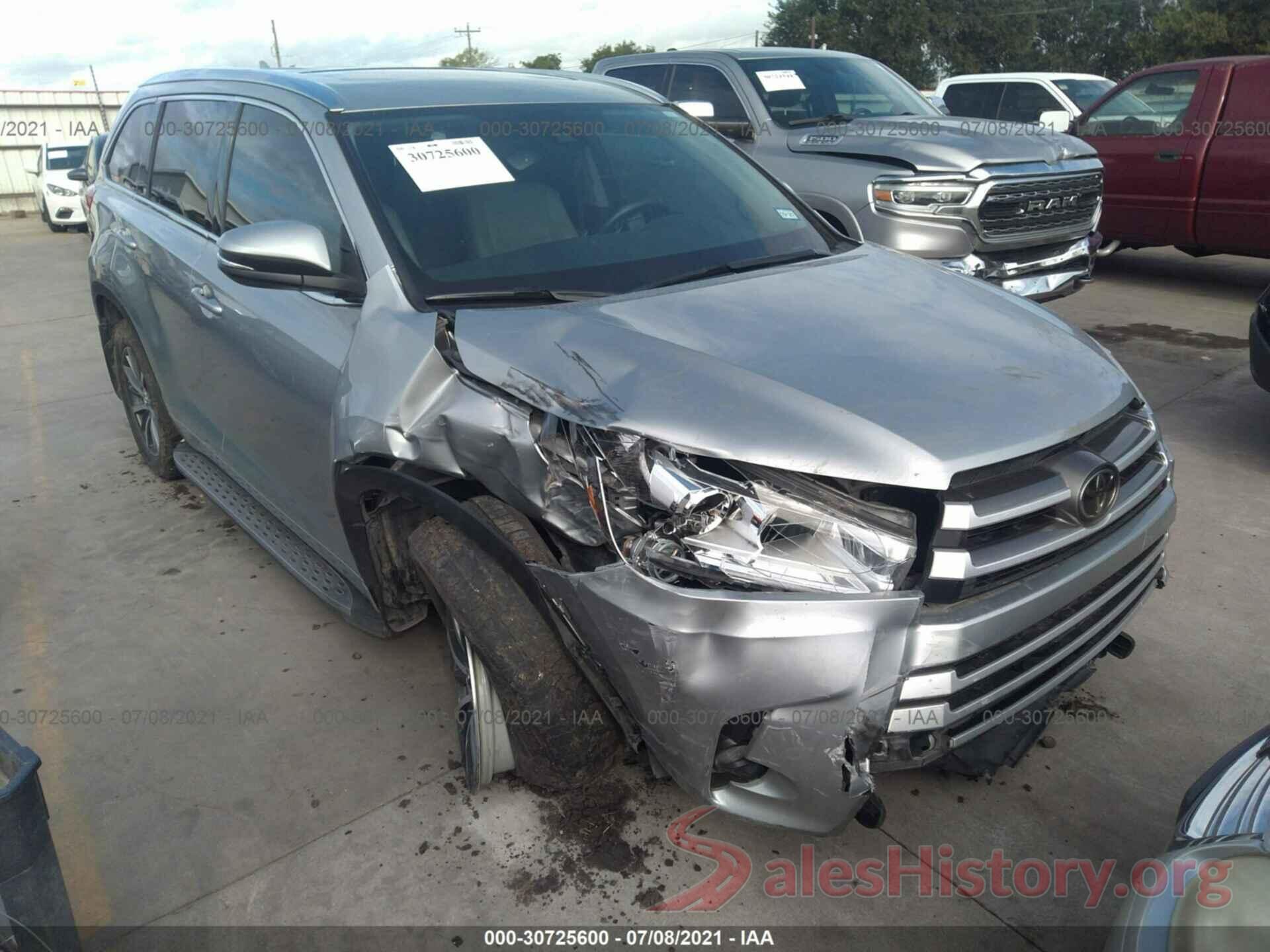 5TDKZRFH2HS525084 2017 TOYOTA HIGHLANDER