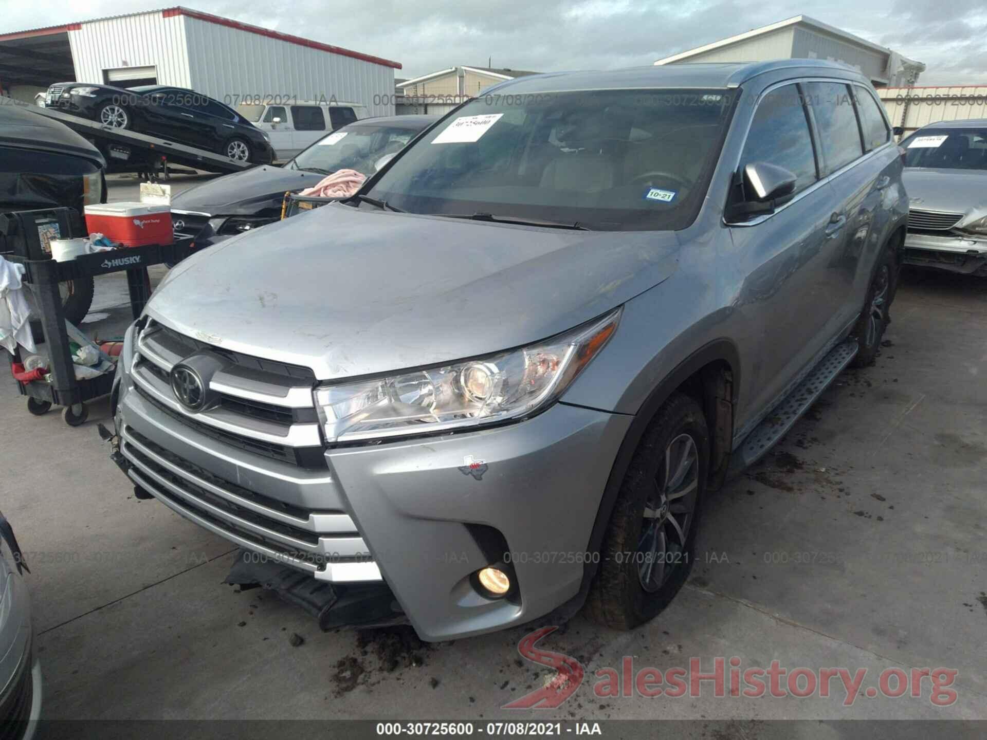 5TDKZRFH2HS525084 2017 TOYOTA HIGHLANDER