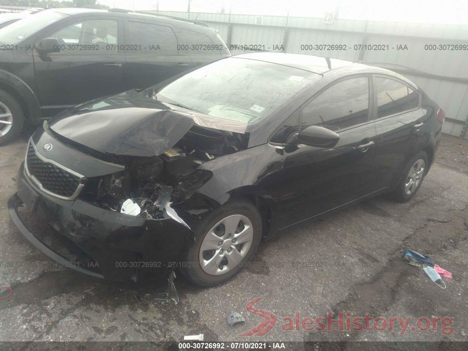 3KPFK4A79JE243564 2018 KIA FORTE