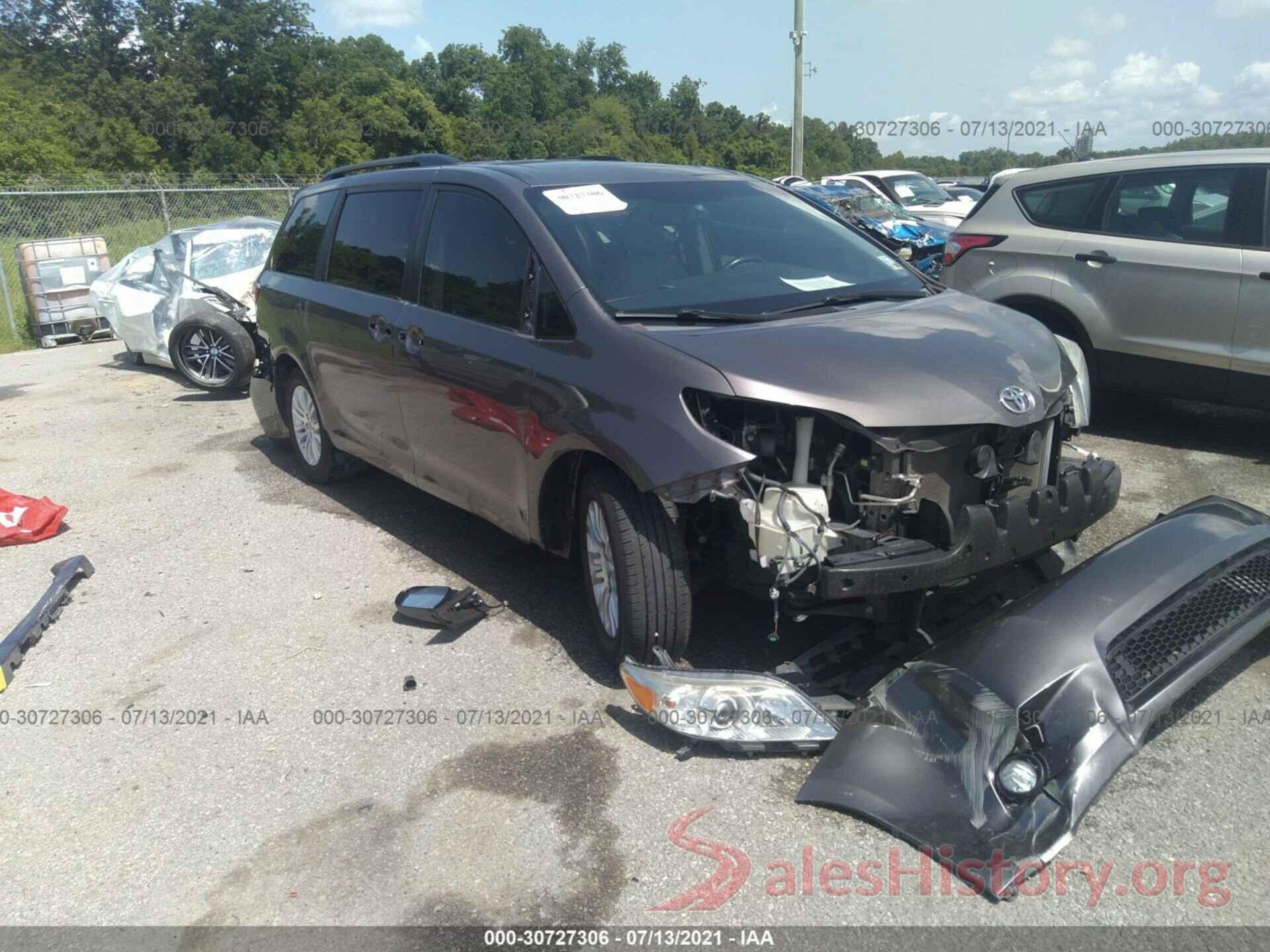 5TDYK3DC2GS712486 2016 TOYOTA SIENNA