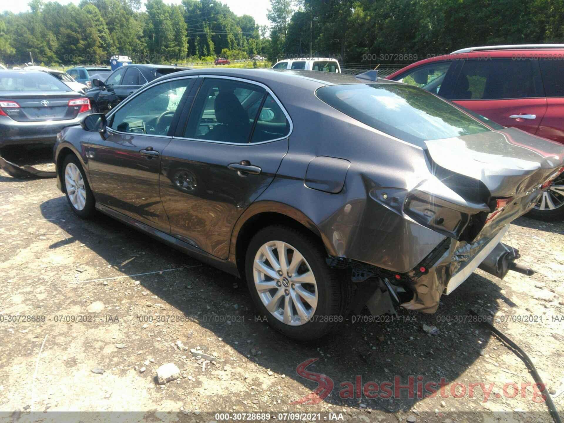 4T1B11HK2KU680993 2019 TOYOTA CAMRY