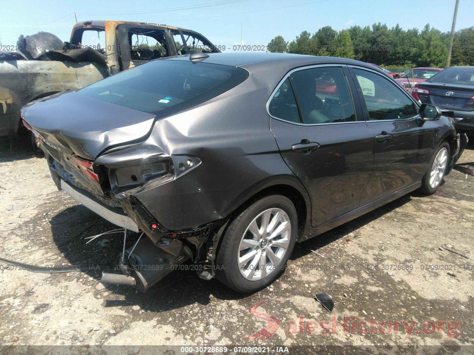 4T1B11HK2KU680993 2019 TOYOTA CAMRY