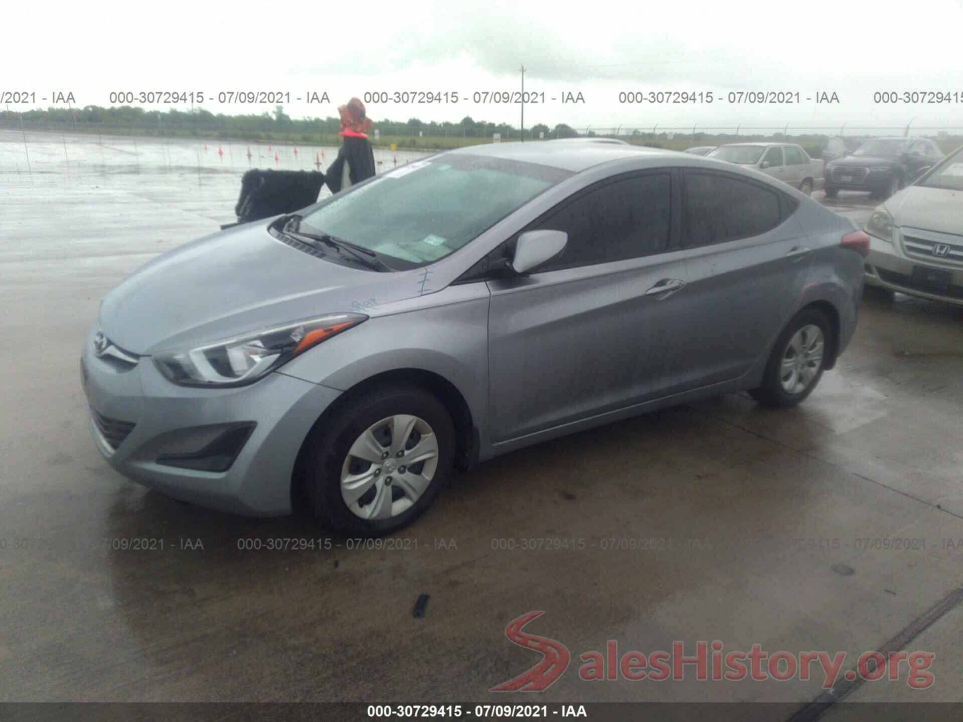 5NPDH4AE2GH780608 2016 HYUNDAI ELANTRA