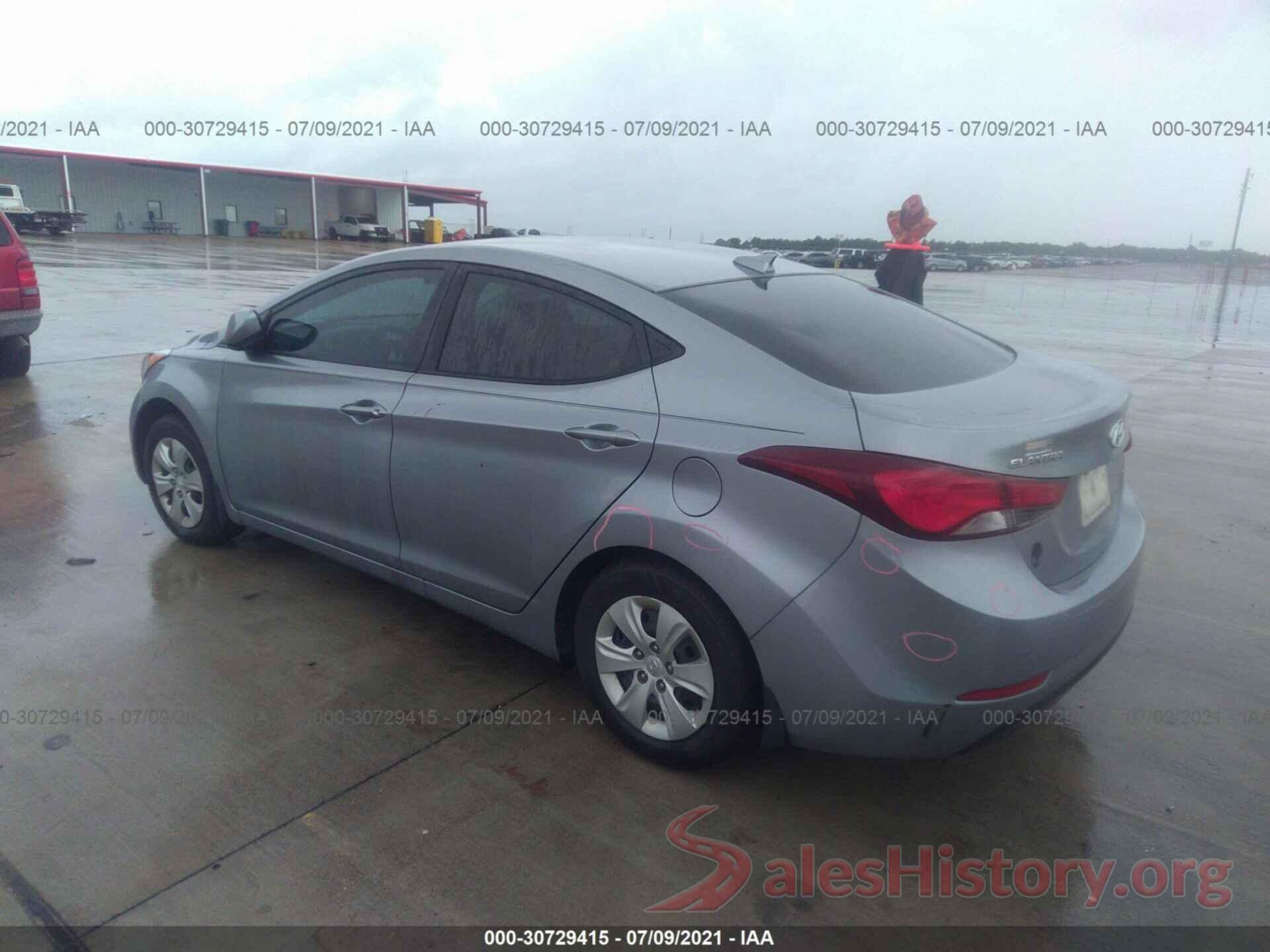 5NPDH4AE2GH780608 2016 HYUNDAI ELANTRA