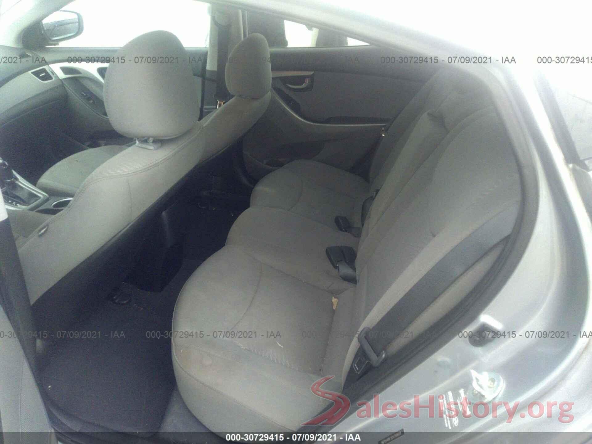 5NPDH4AE2GH780608 2016 HYUNDAI ELANTRA