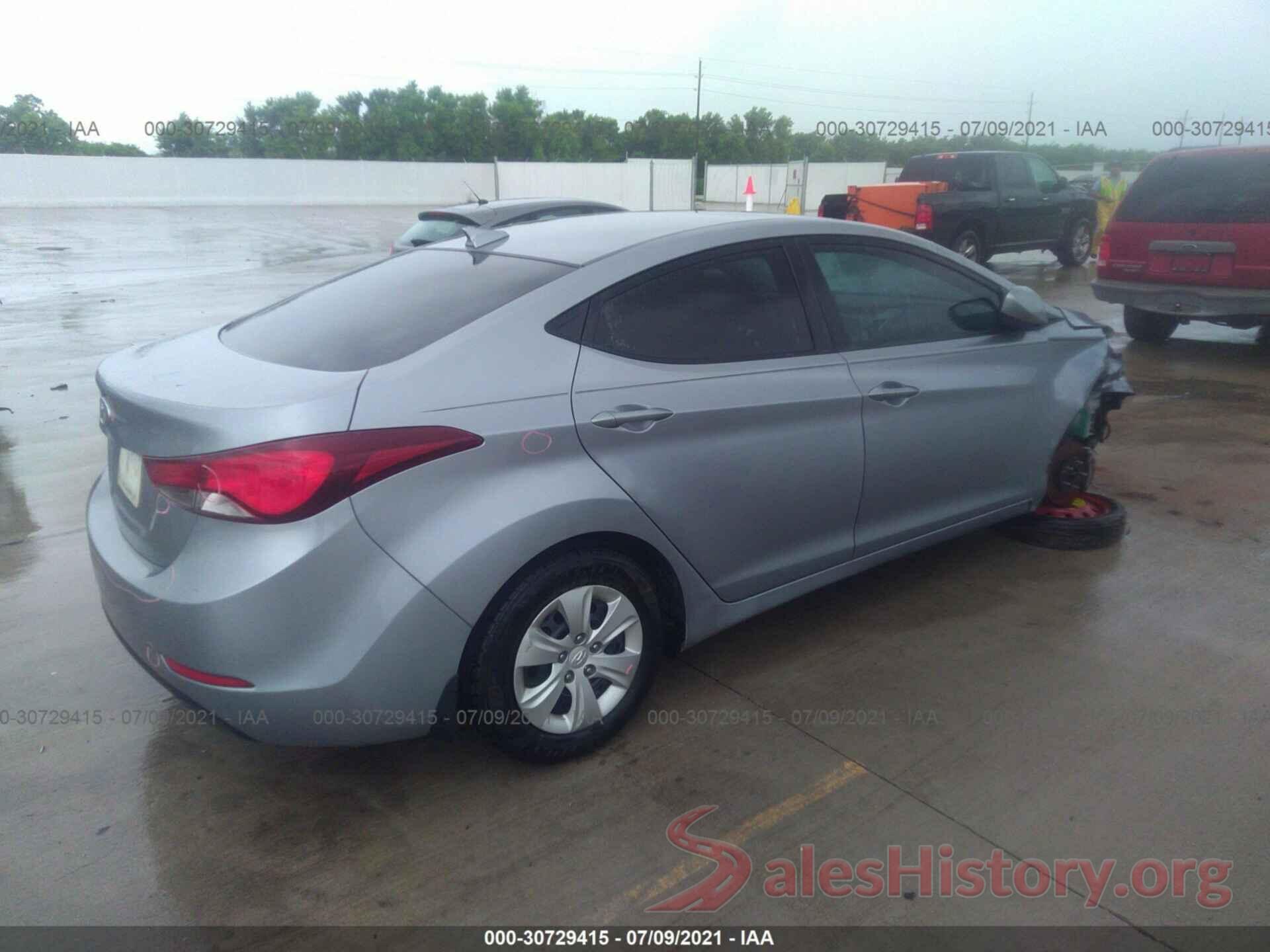 5NPDH4AE2GH780608 2016 HYUNDAI ELANTRA