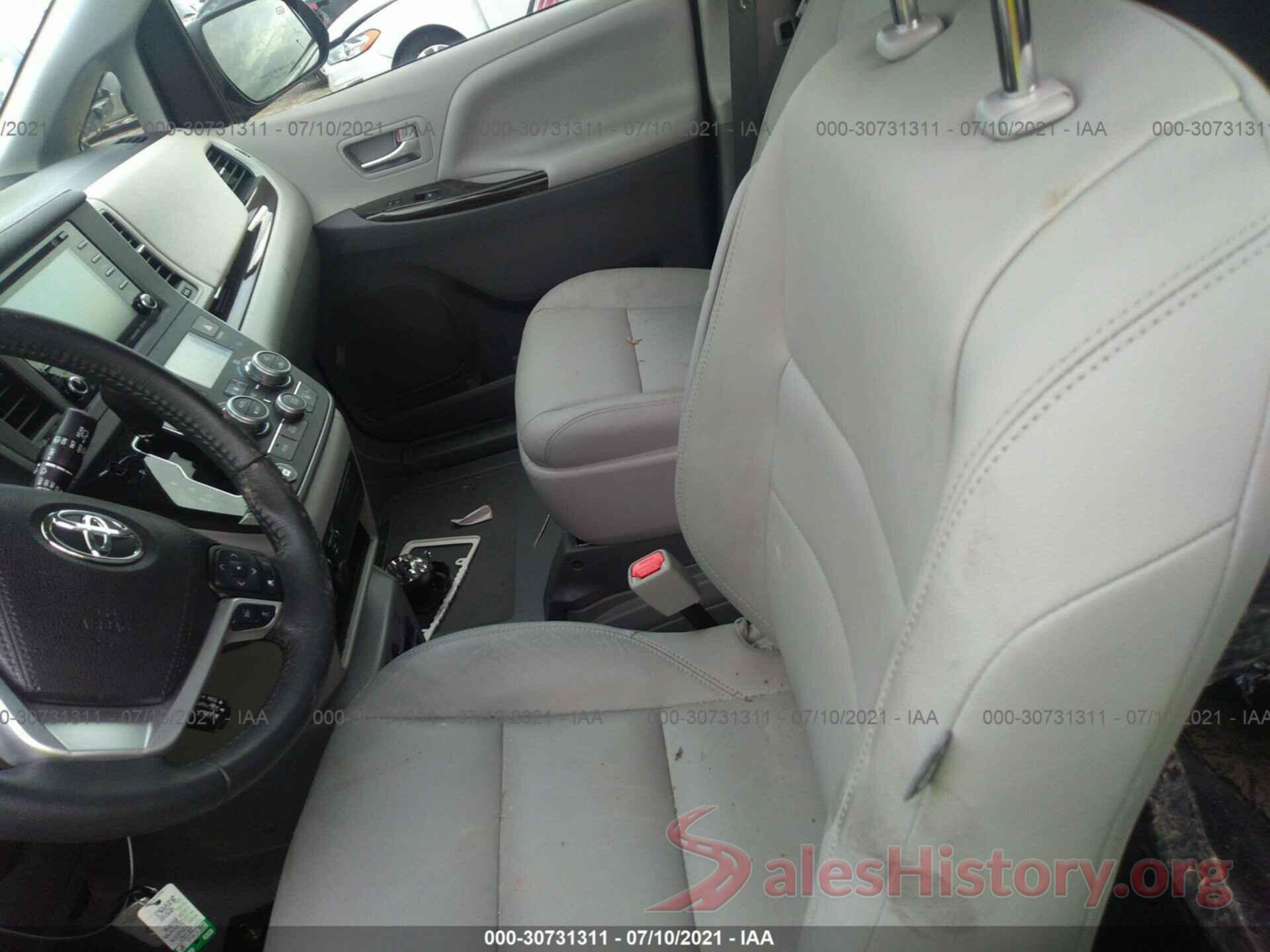 5TDYZ3DC5LS049341 2020 TOYOTA SIENNA