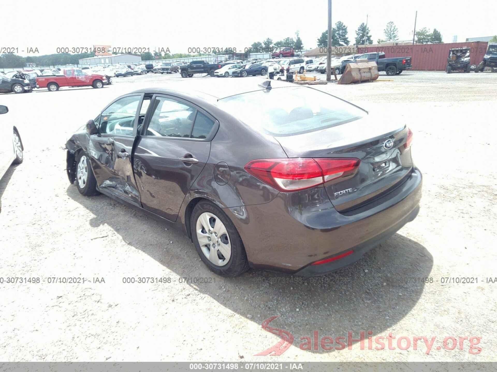 3KPFL4A79HE028077 2017 KIA FORTE