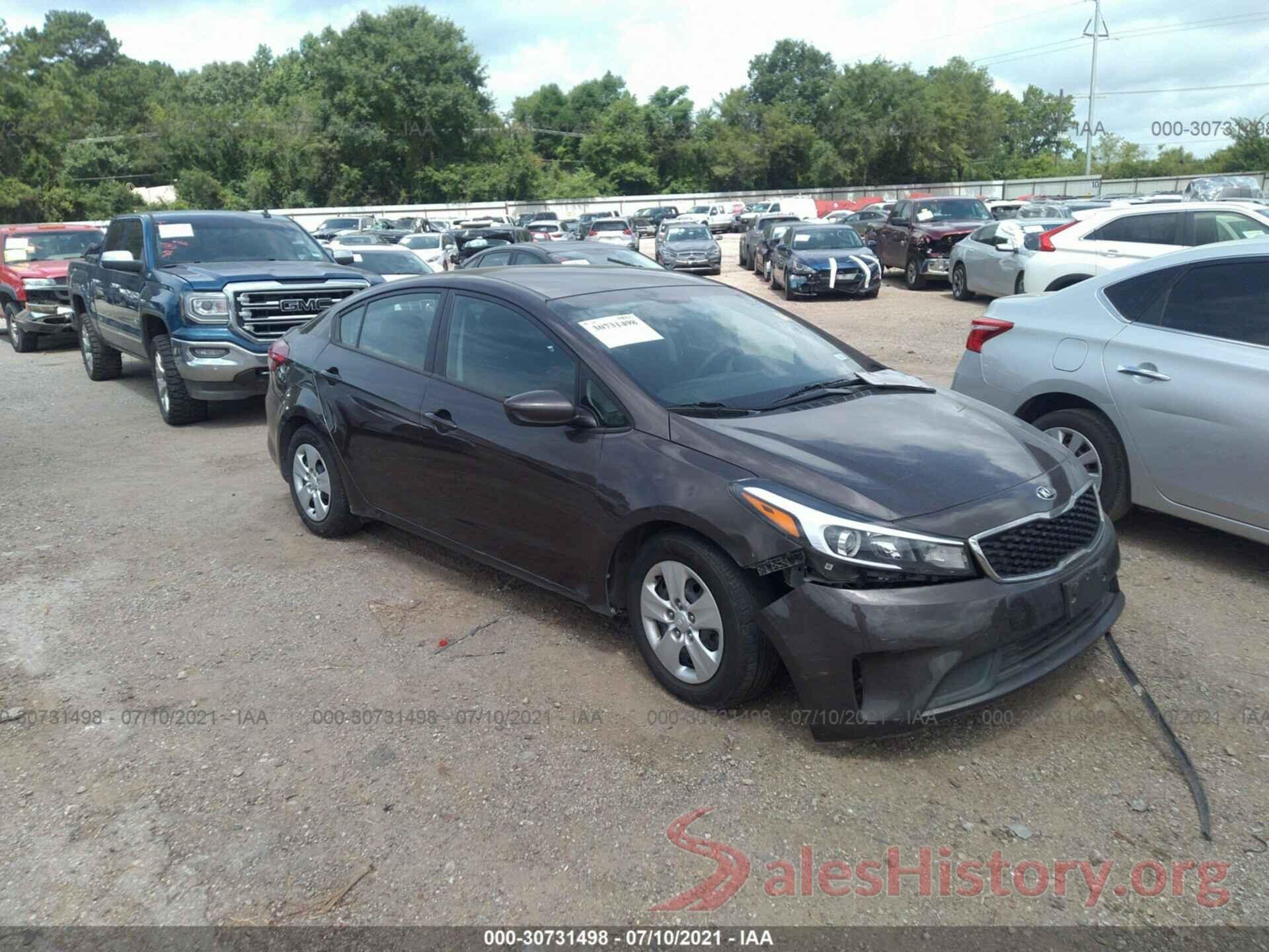 3KPFL4A79HE028077 2017 KIA FORTE