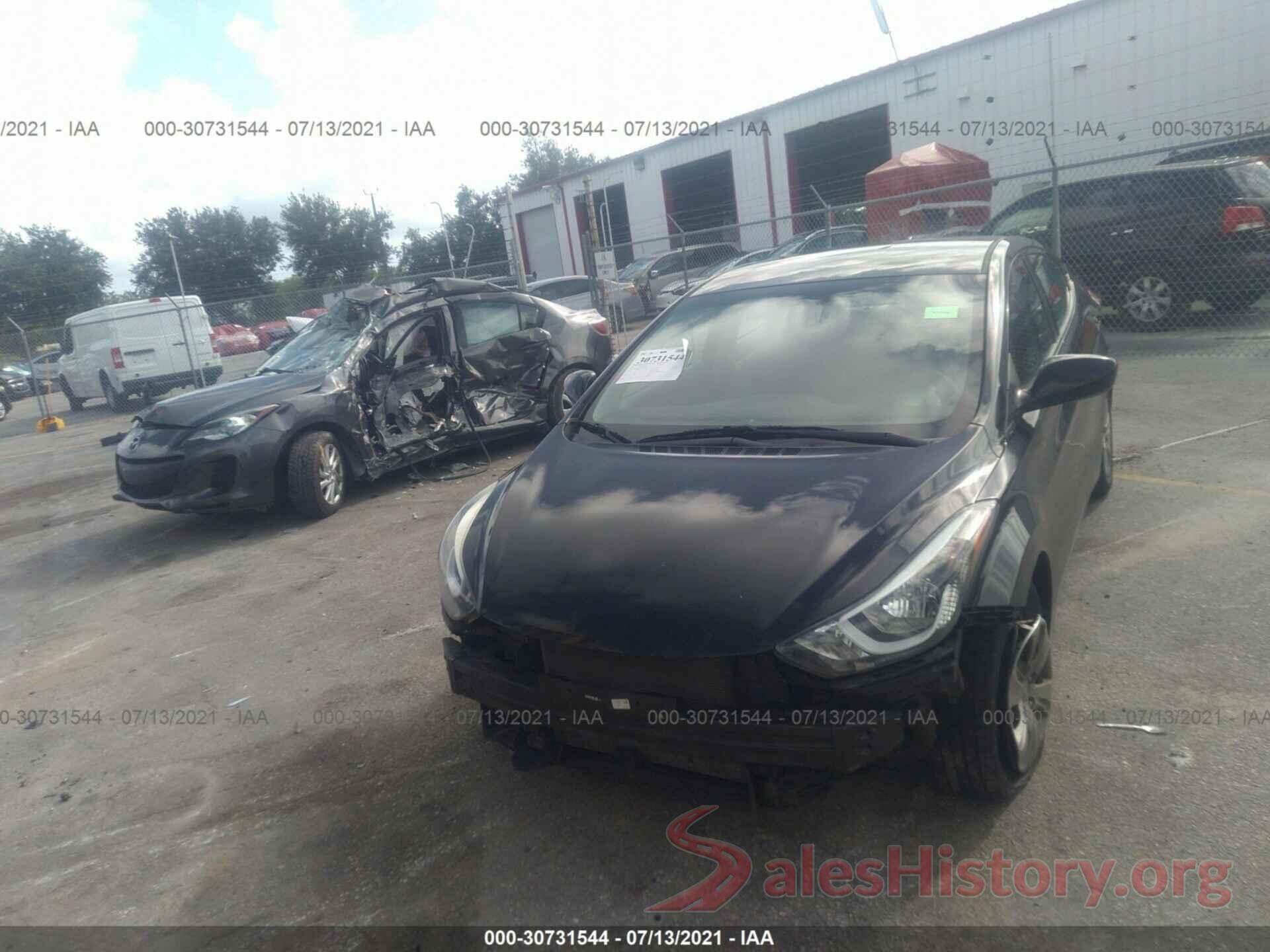 KMHDH4AE5GU647066 2016 HYUNDAI ELANTRA