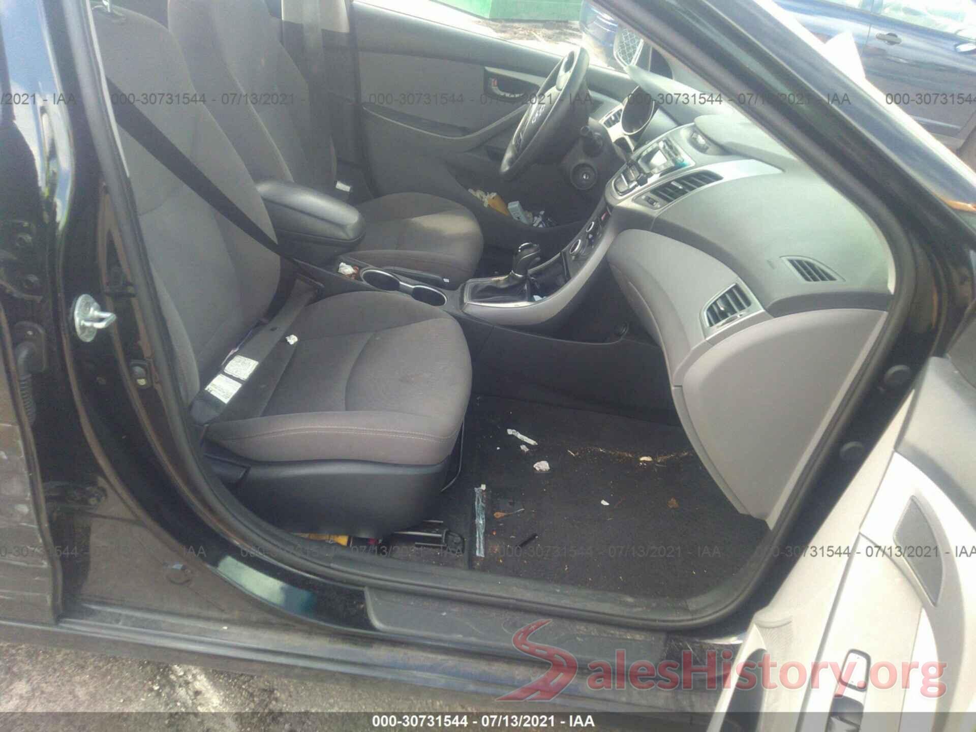 KMHDH4AE5GU647066 2016 HYUNDAI ELANTRA