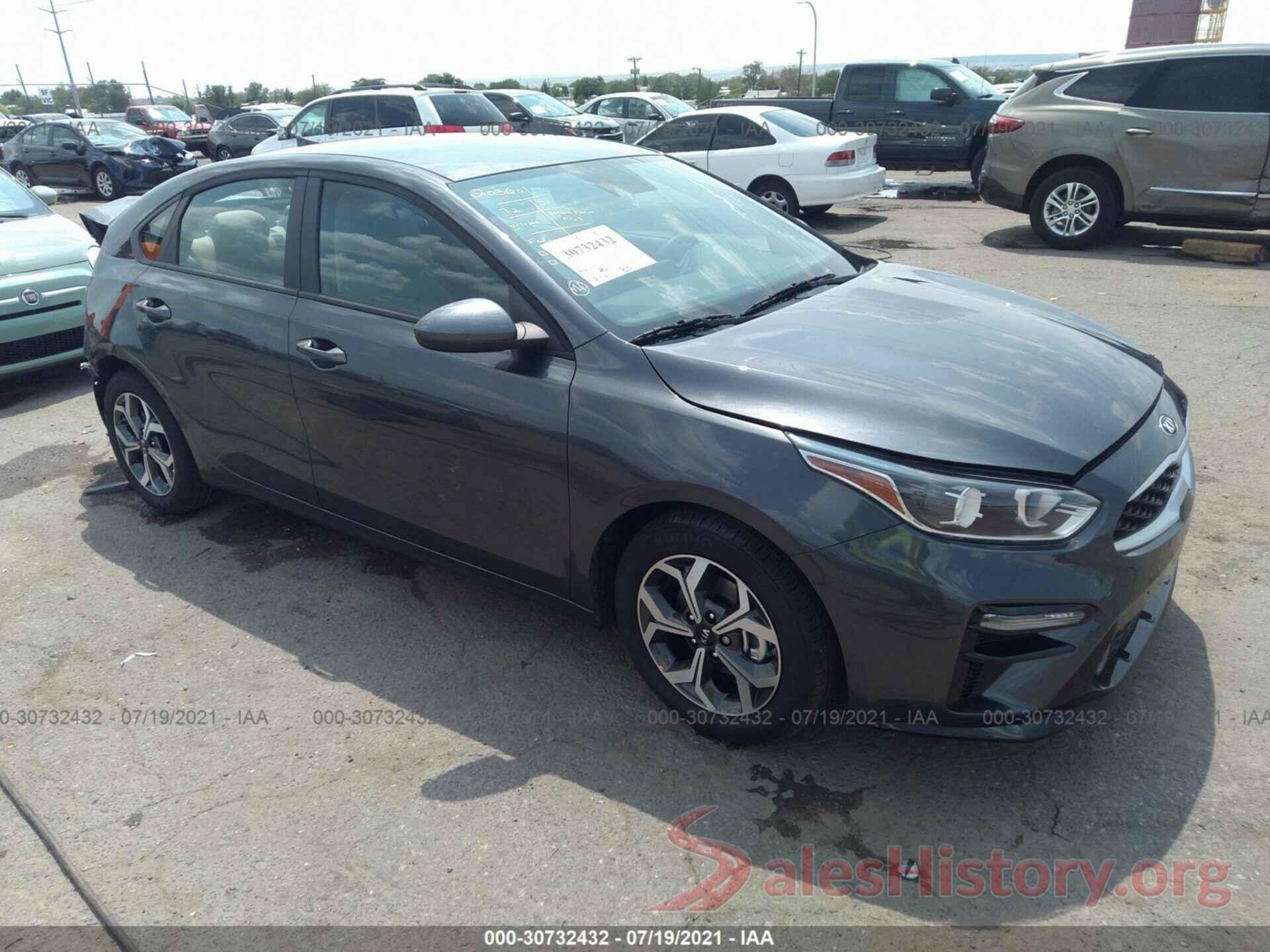 3KPF24AD4ME377506 2021 KIA FORTE