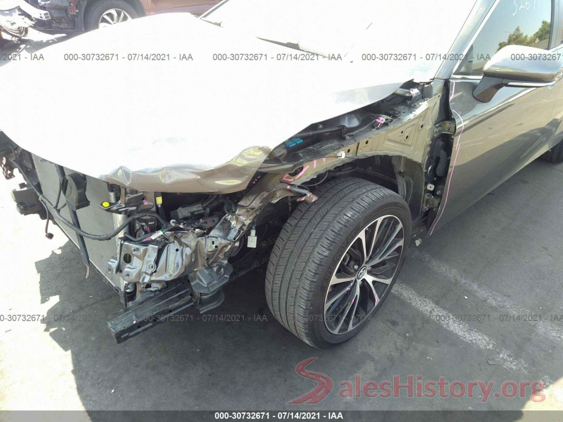 4T1B11HK0JU149743 2018 TOYOTA CAMRY