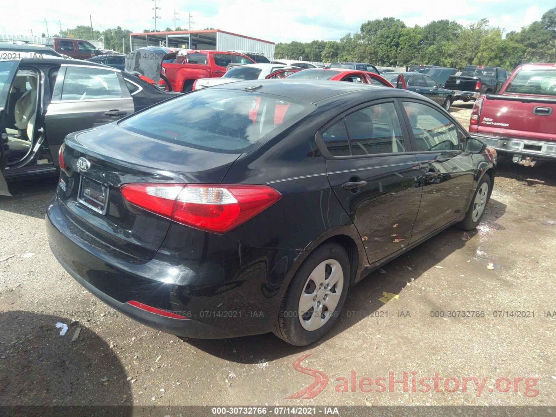 KNAFK4A66G5607223 2016 KIA FORTE