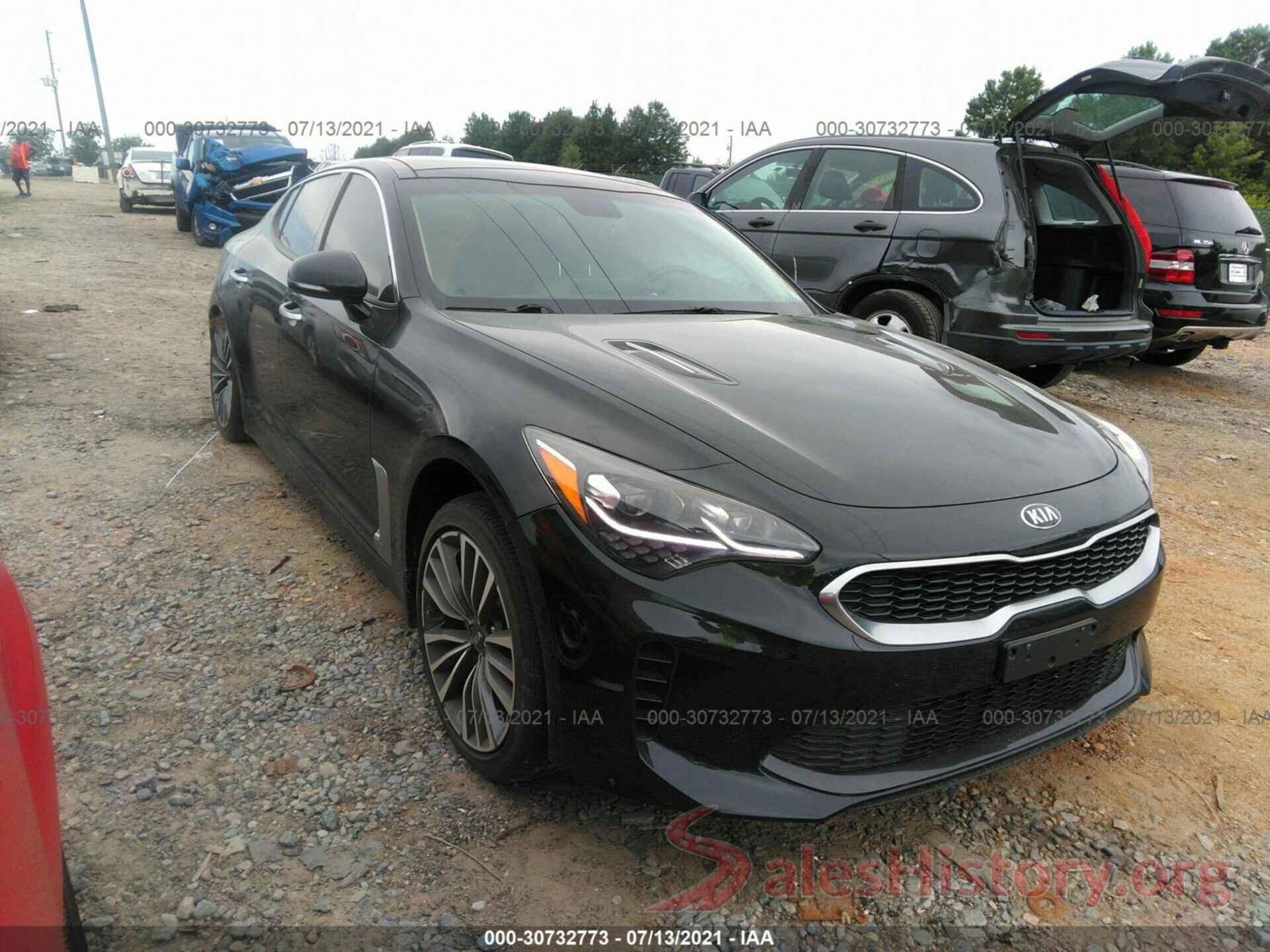 KNAE25LA1J6020576 2018 KIA STINGER