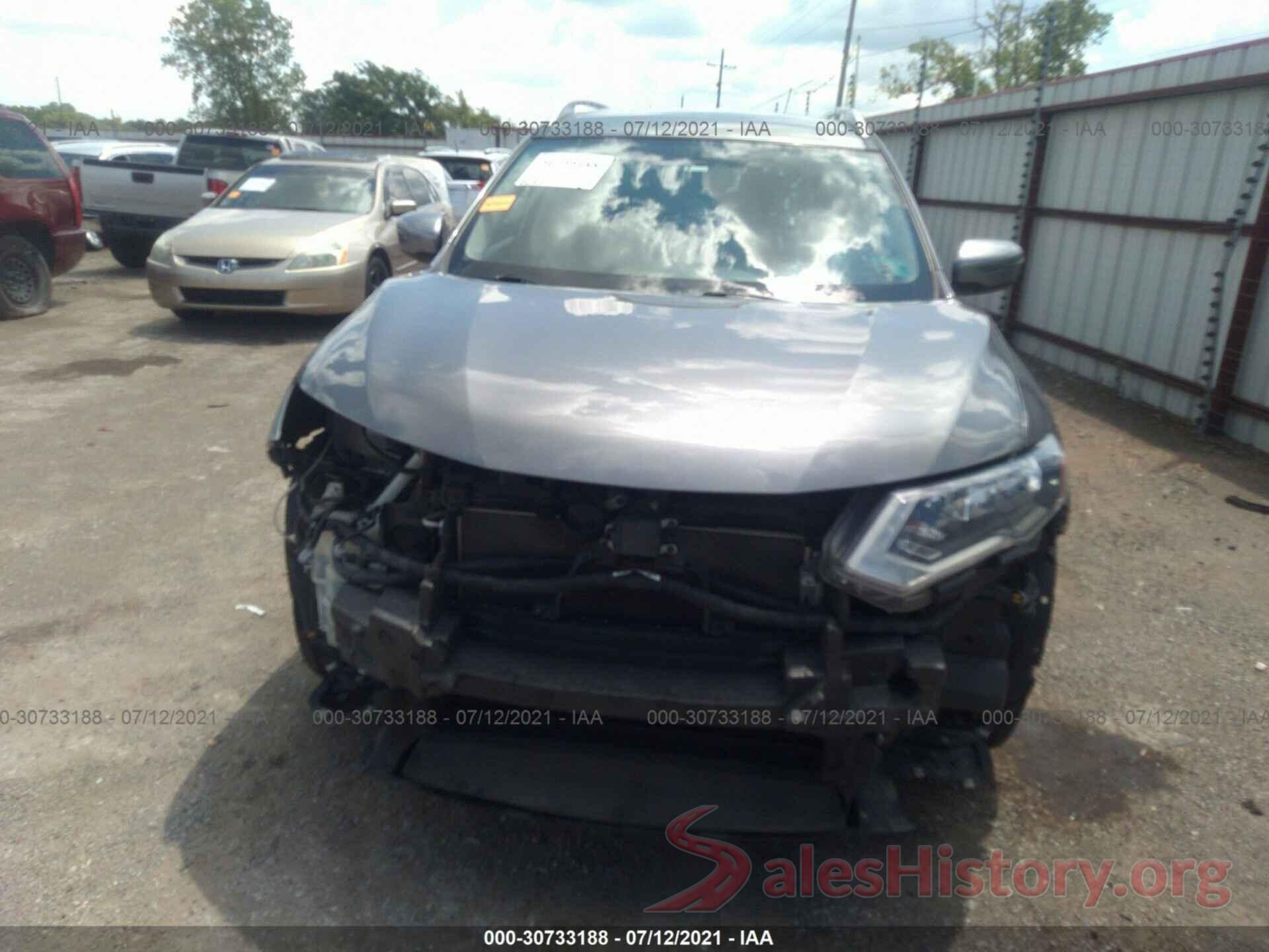 KNMAT2MV4JP545480 2018 NISSAN ROGUE