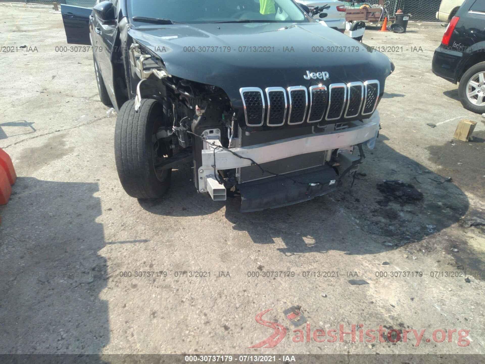 1C4PJMCB5KD140394 2019 JEEP CHEROKEE