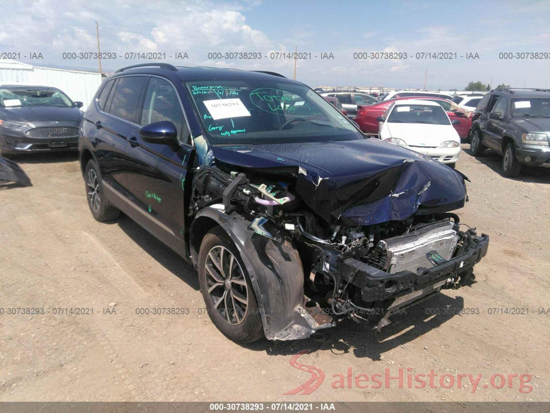 3VV2B7AX2MM061913 2021 VOLKSWAGEN TIGUAN