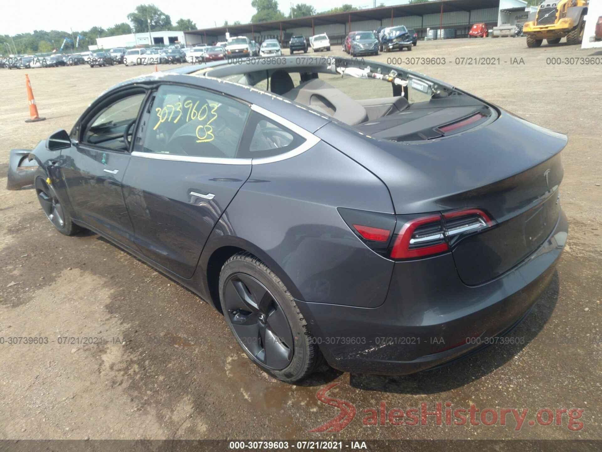 5YJ3E1EB8JF094064 2018 TESLA MODEL 3