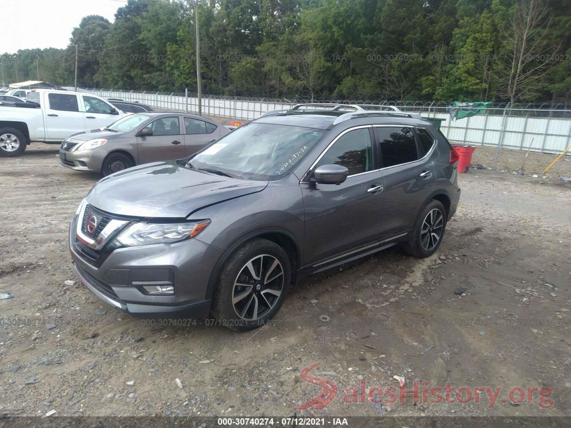 5N1AT2MT3HC807713 2017 NISSAN ROGUE