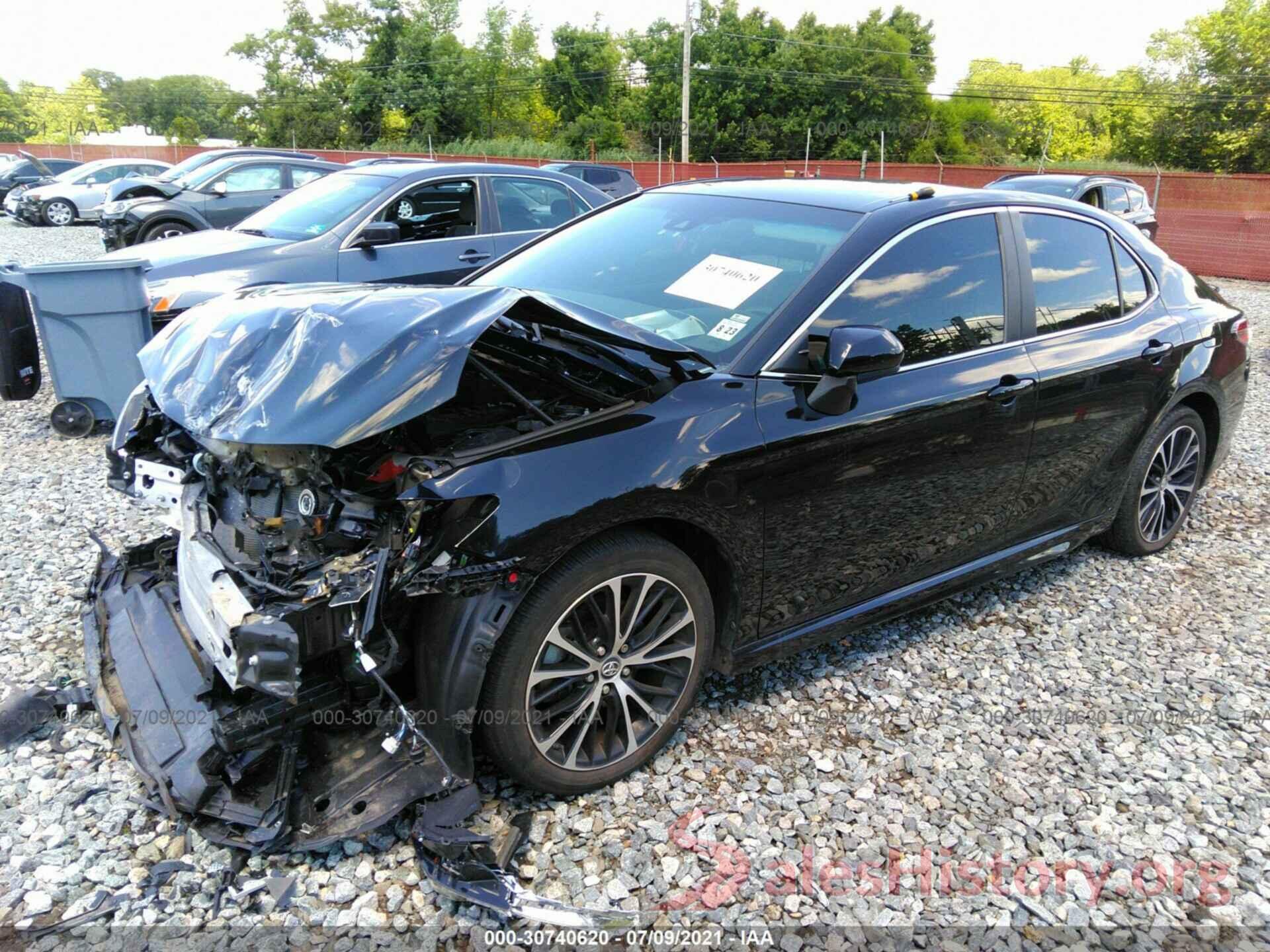 4T1B11HK1JU151520 2018 TOYOTA CAMRY