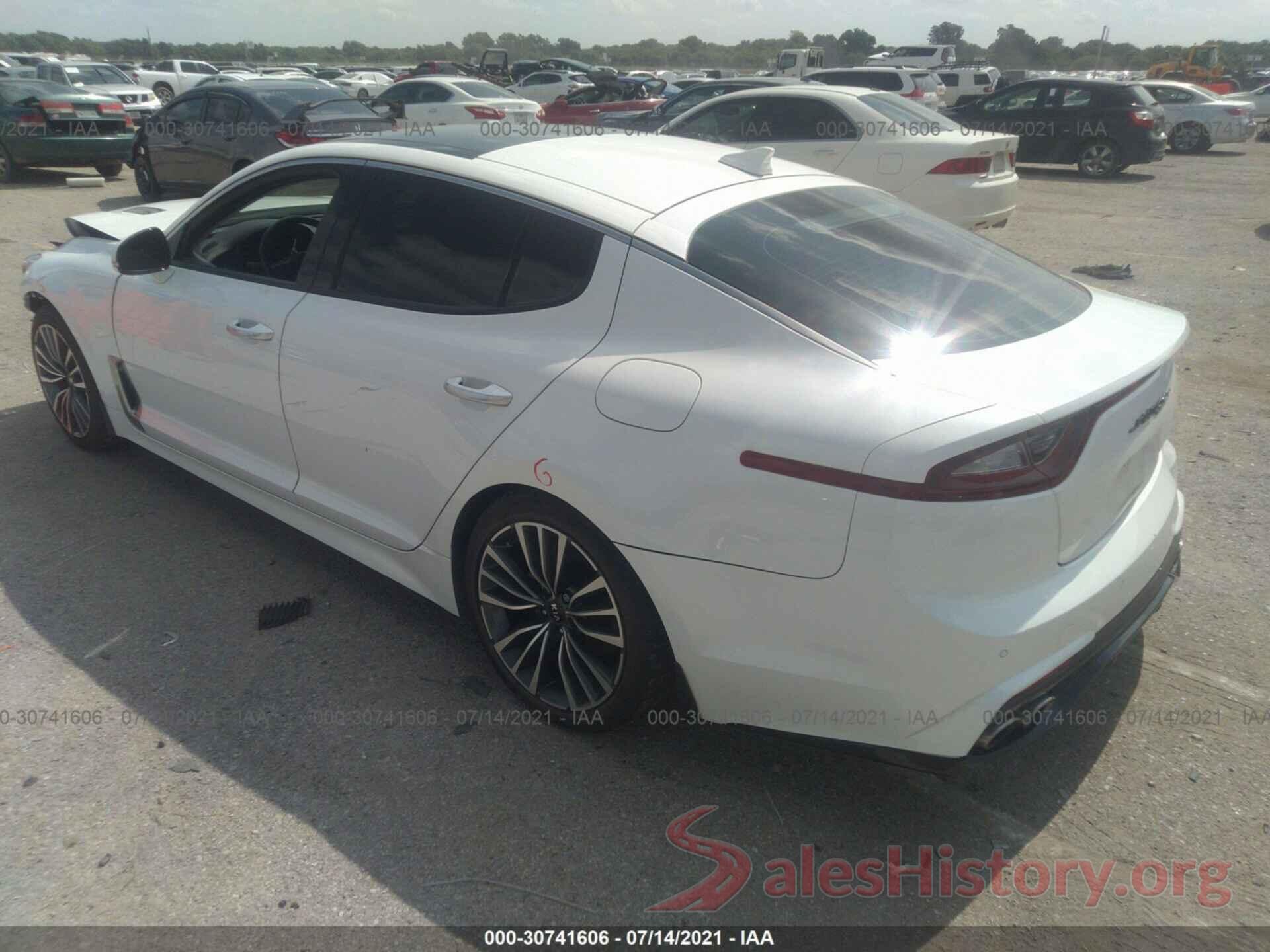 KNAE25LA9J6024147 2018 KIA STINGER